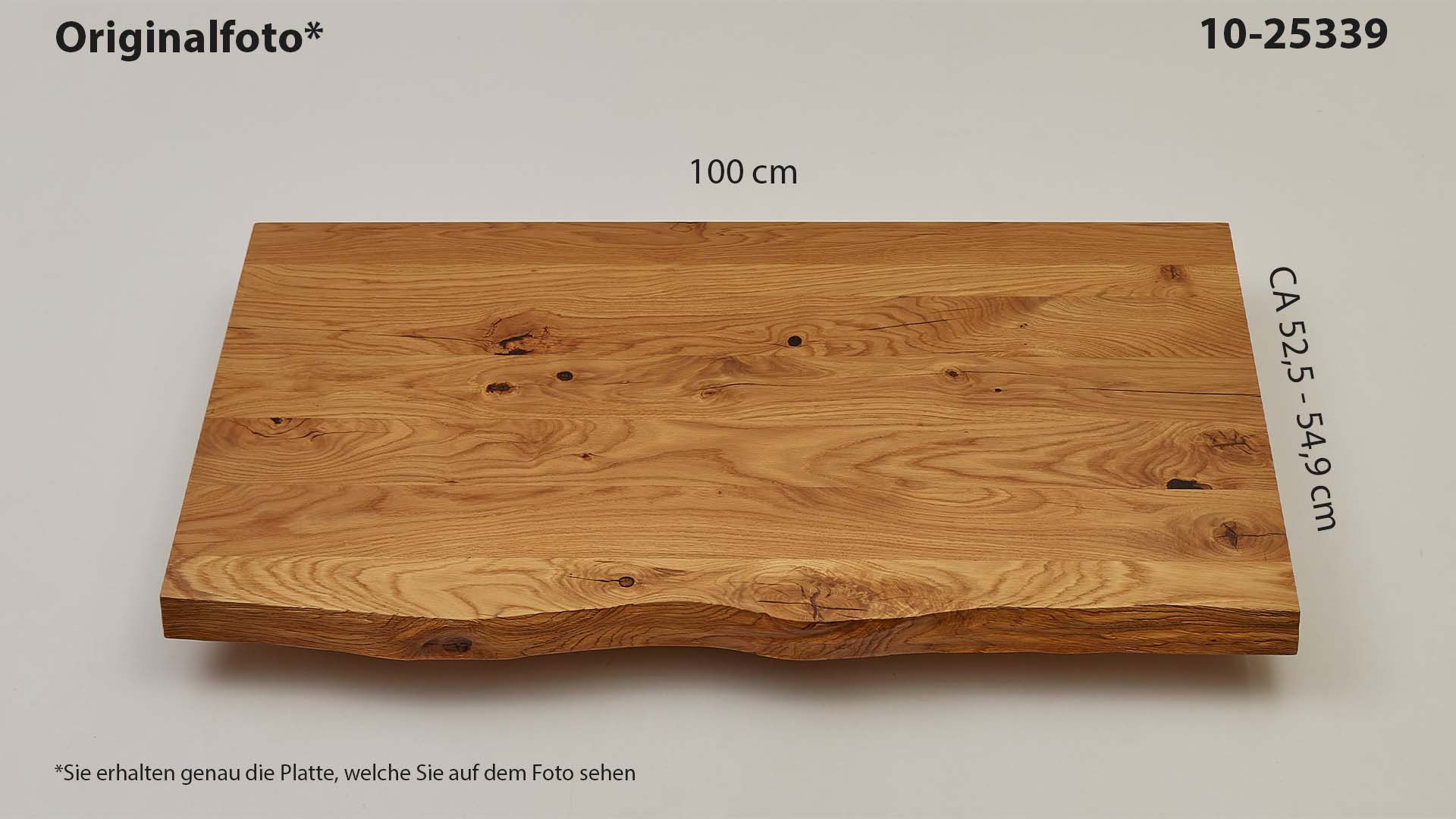 Eichenholz-Tischplatte Nummer 10-25339, Länge 100 cm cm, Breite ca. 52.5 cm–54.9 cm, mit gebürsteter Baumkante, geschliffen, 2 Schichten italienisches Öl, Äste und Risse mit Epoxidharz