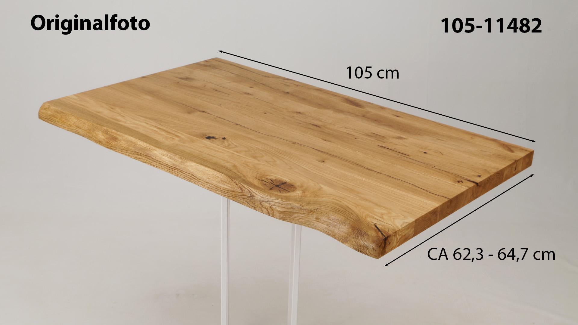 Eichenholz-Tischplatte Nummer 105-11482, Länge 105 cm cm, Breite ca. 62.3 cm–64.7 cm, mit gebürsteter Baumkante, geschliffen, 2 Schichten italienisches Öl, Äste und Risse mit Epoxidharz
