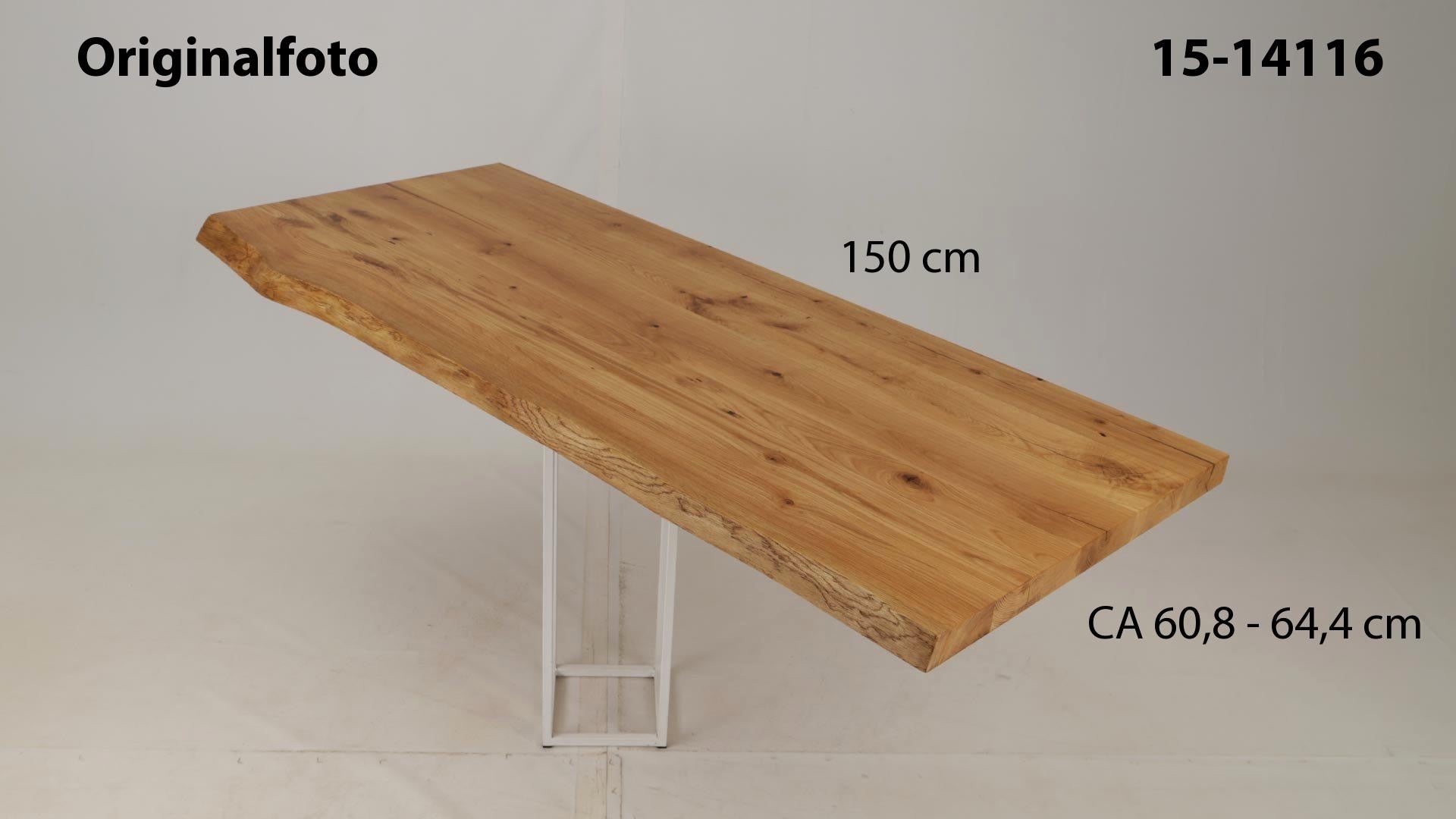 Eichenholz-Tischplatte Nummer 15-14116, Länge 150 cm cm, Breite ca. 60.8 cm–64.4 cm, mit gebürsteter Baumkante, geschliffen, 2 Schichten italienisches Öl, Äste und Risse mit Epoxidharz