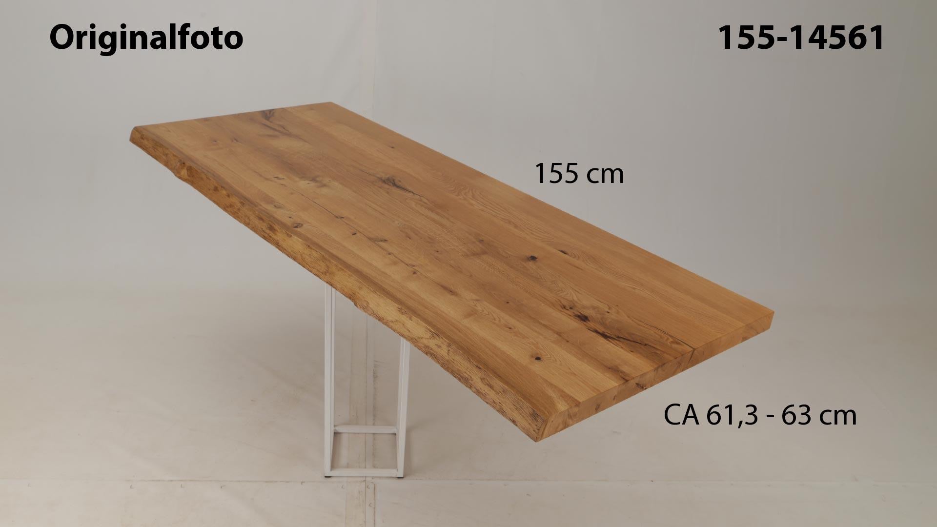 Eichenholz-Tischplatte Nummer 155-14561, Länge 155 cm cm, Breite ca. 61.3 cm–63 cm, mit gebürsteter Baumkante, geschliffen, 2 Schichten italienisches Öl, Äste und Risse mit Epoxidharz