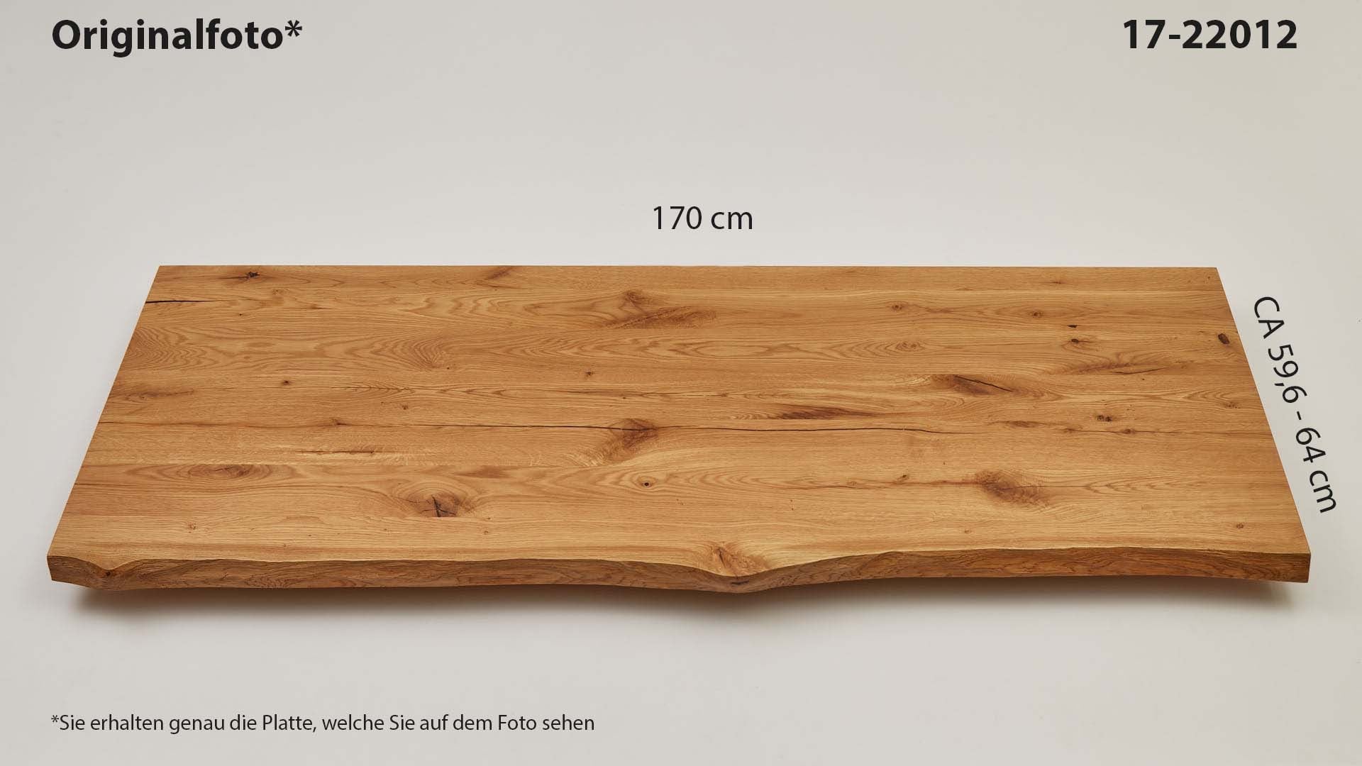 Eichenholz-Tischplatte Nummer 17-22012, Länge 170 cm cm, Breite ca. 59.6 cm–64 cm, mit gebürsteter Baumkante, geschliffen, 2 Schichten italienisches Öl, Äste und Risse mit Epoxidharz