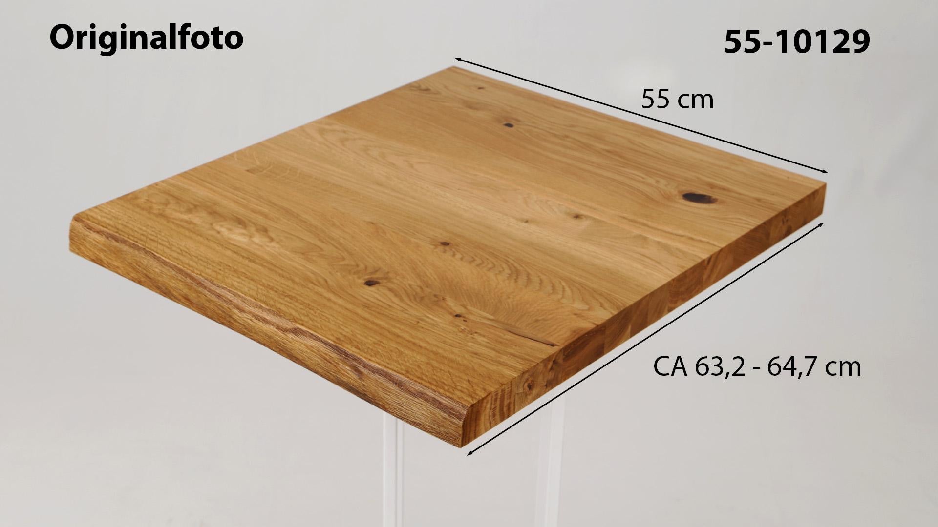 Eichenholz-Tischplatte Nummer 55-10129, Länge 55 cm cm, Breite ca. 63.2 cm–64.7 cm, mit gebürsteter Baumkante, geschliffen, 2 Schichten italienisches Öl, Äste und Risse mit Epoxidharz
