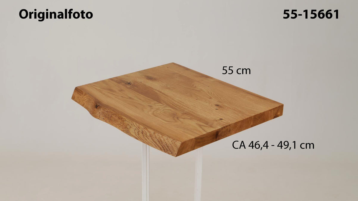Eichenholz-Tischplatte Nummer 55-15661, Länge 55 cm cm, Breite ca. 46.4 cm–49.1 cm, mit gebürsteter Baumkante, geschliffen, 2 Schichten italienisches Öl, Äste und Risse mit Epoxidharz