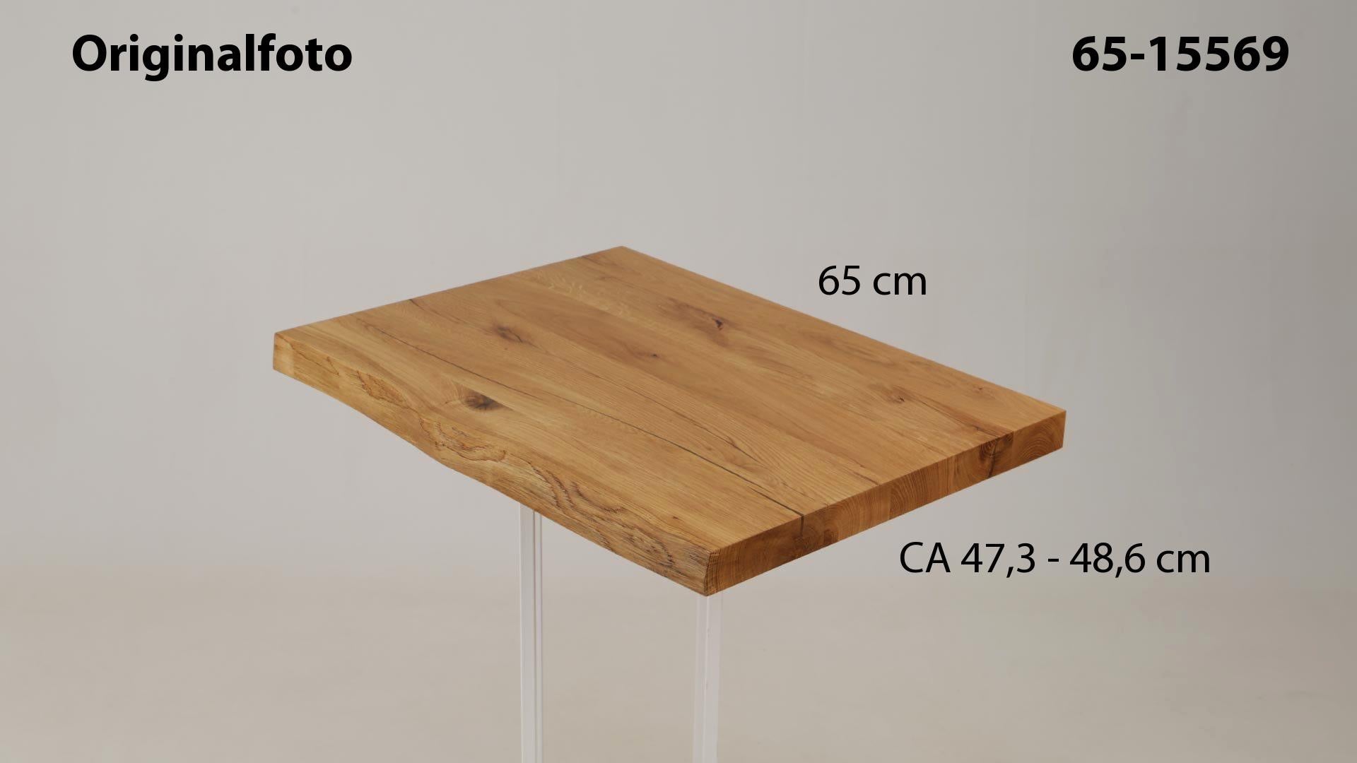 Eichenholz-Tischplatte Nummer 65-15569, Länge 65 cm cm, Breite ca. 47.3 cm–48.6 cm, mit gebürsteter Baumkante, geschliffen, 2 Schichten italienisches Öl, Äste und Risse mit Epoxidharz