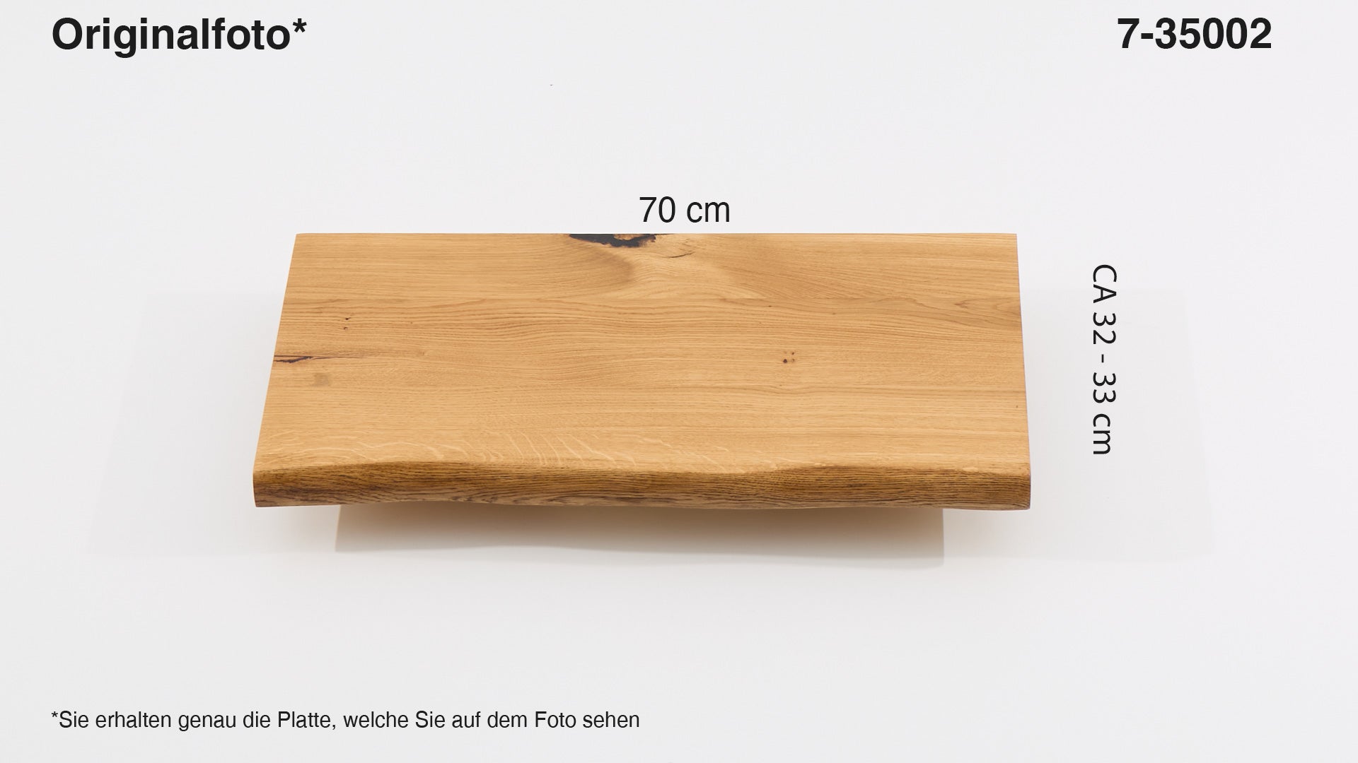 Eichenholz-Tischplatte Nummer 7-35002, Länge 70 cm cm, Breite ca. 32 cm–33 cm, mit gebürsteter Baumkante, geschliffen, 2 Schichten italienisches Öl, Äste und Risse mit Epoxidharz
