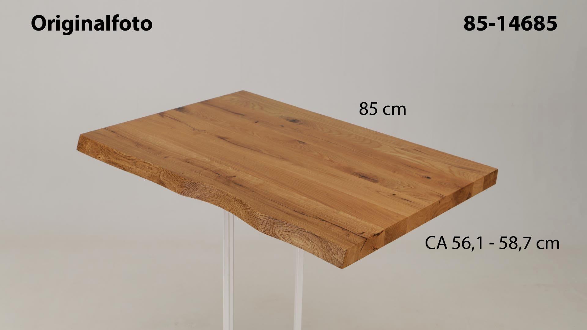 Eichenholz-Tischplatte Nummer 85-14685, Länge 85 cm cm, Breite ca. 56.1 cm–58.7 cm, mit gebürsteter Baumkante, geschliffen, 2 Schichten italienisches Öl, Äste und Risse mit Epoxidharz