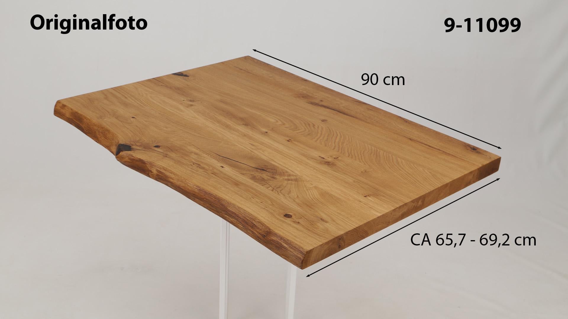 Eichenholz-Tischplatte Nummer 9-11099, Länge 90 cm cm, Breite ca. 65.7 cm–69.2 cm, mit gebürsteter Baumkante, geschliffen, 2 Schichten italienisches Öl, Äste und Risse mit Epoxidharz