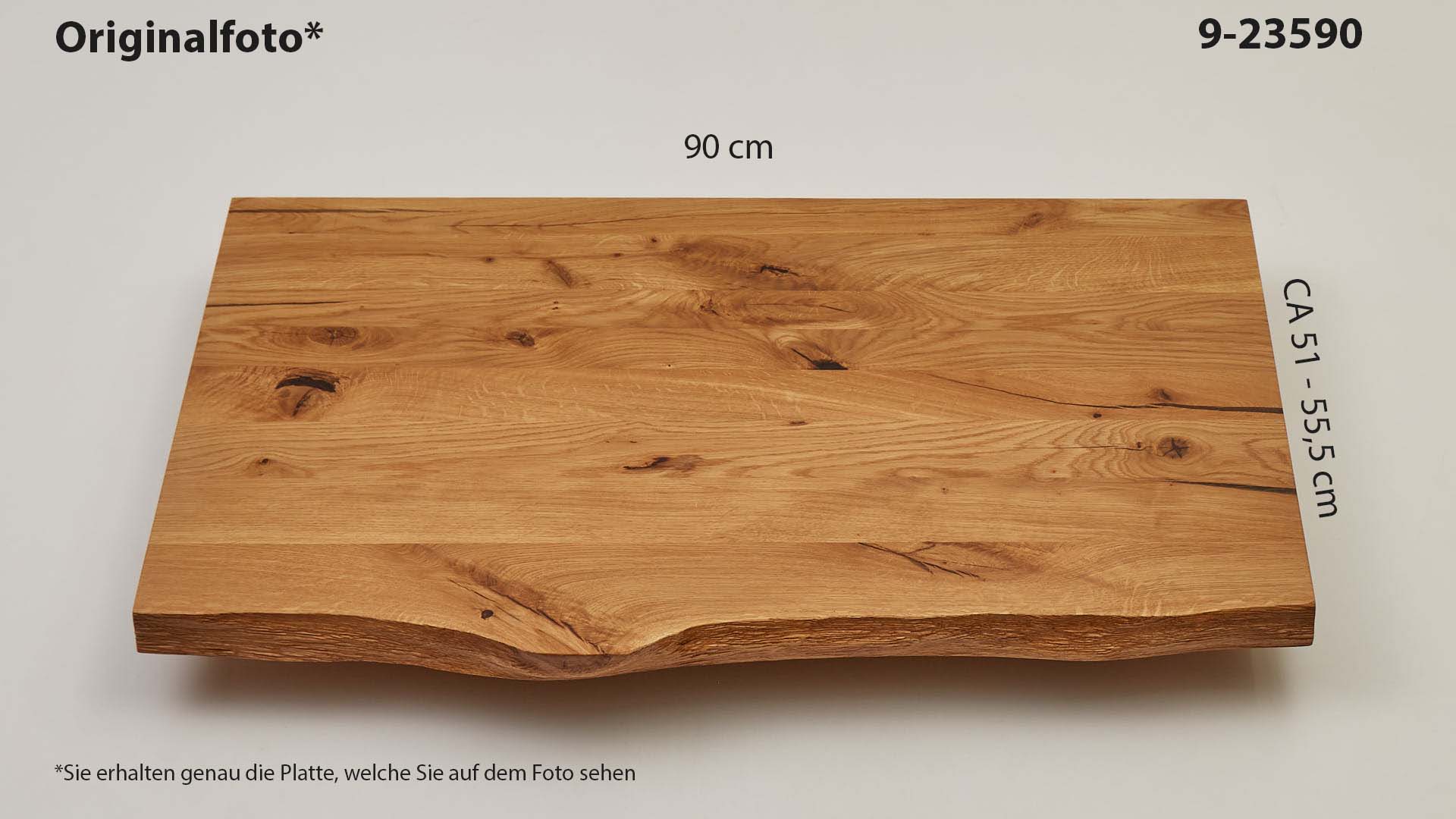 Eichenholz-Tischplatte Nummer 9-23590, Länge 90 cm cm, Breite ca. 51 cm–55.5 cm, mit gebürsteter Baumkante, geschliffen, 2 Schichten italienisches Öl, Äste und Risse mit Epoxidharz