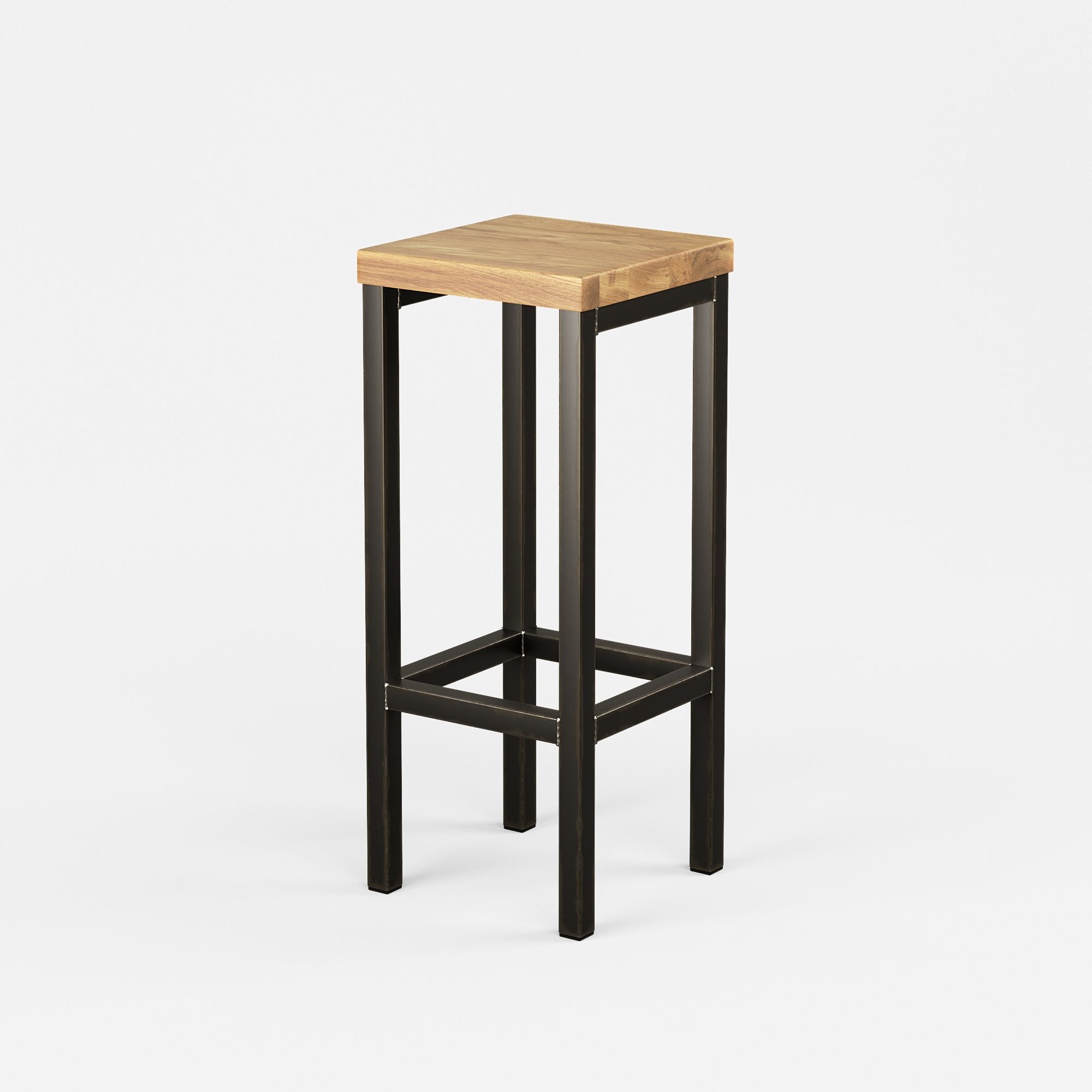 Barhocker mit eckiger Holzsitzflaeche und stabilem Metallrahmen im Industrial Design