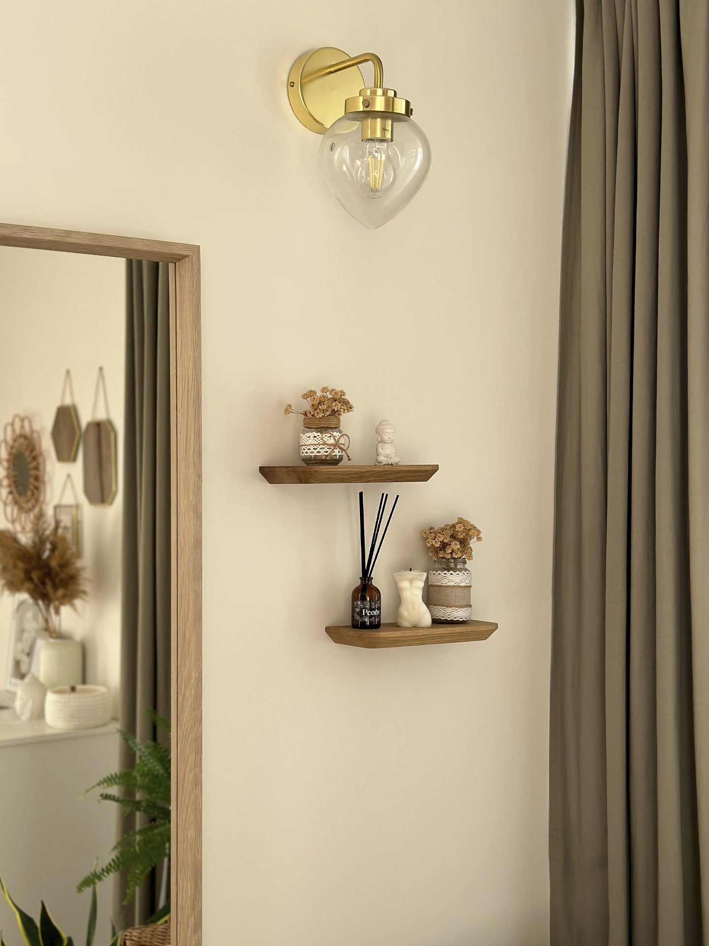 Wandregal Schweizer Kante Emerald