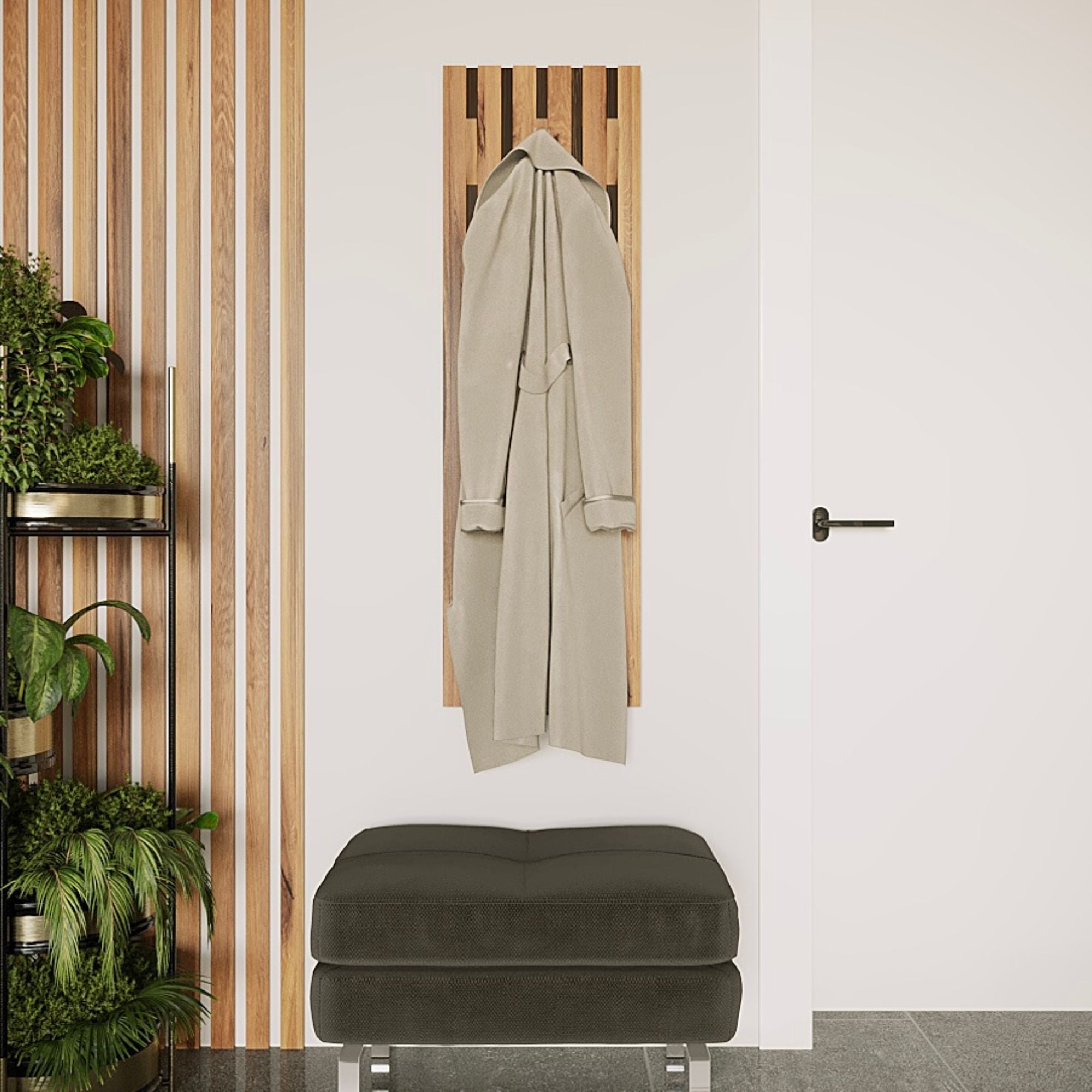 Stilvolle Wandgarderobe aus Eiche mit aufgehängtem Mantel – platzsparende Lösung für den Flur.