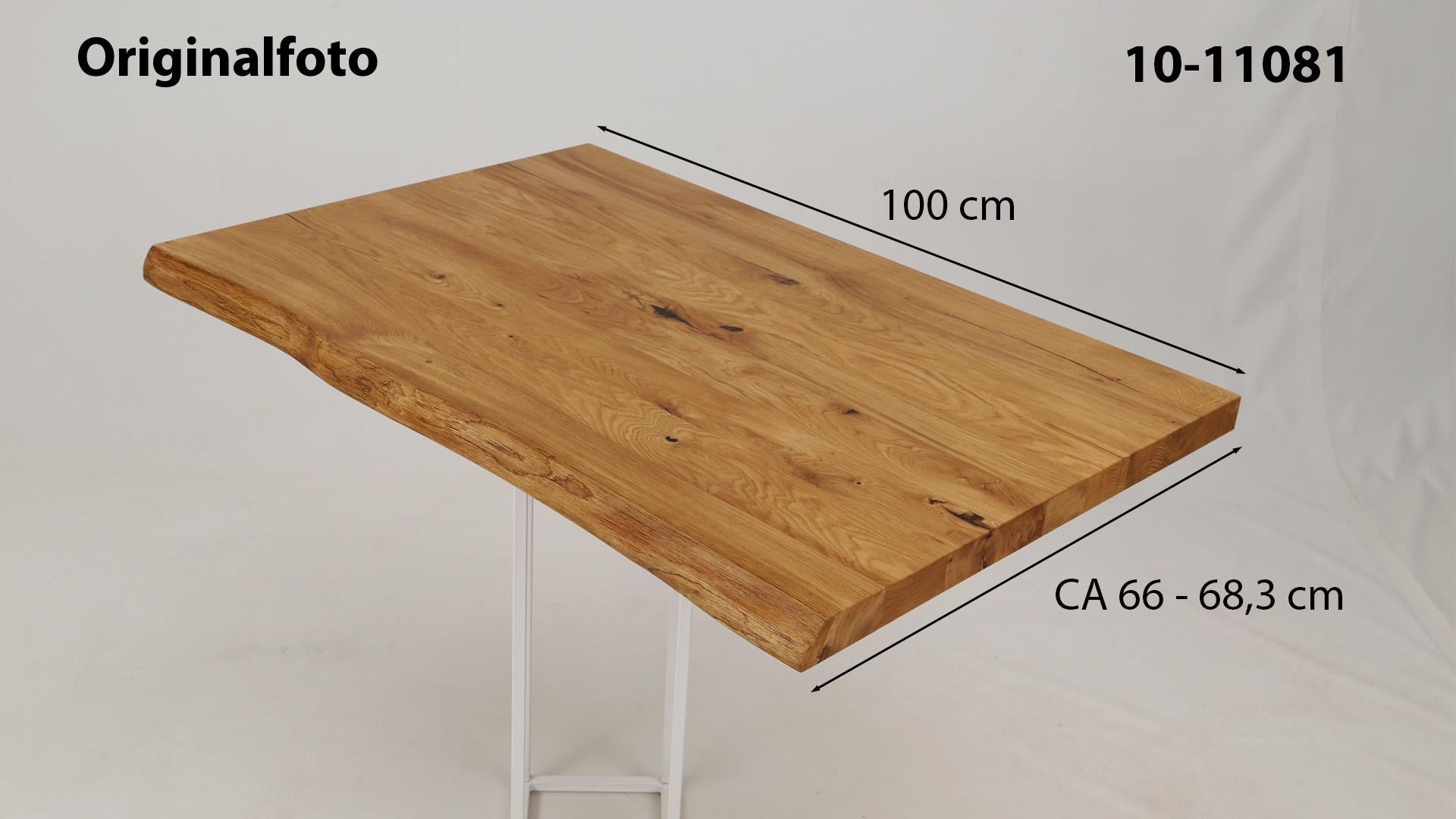 Eichenholz-Tischplatte Nummer 10-11081, Länge 100 cm cm, Breite ca. 66 cm–68.3 cm, mit gebürsteter Baumkante, geschliffen, 2 Schichten italienisches Öl, Äste und Risse mit Epoxidharz