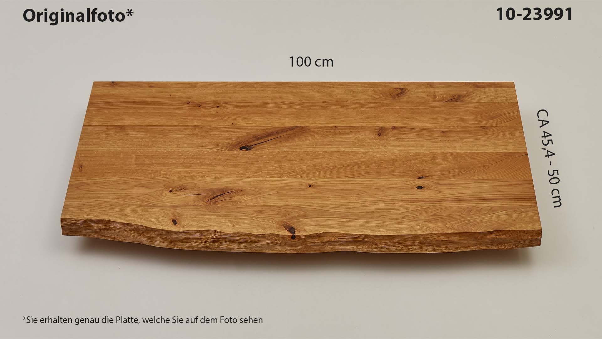 Eichenholz-Tischplatte Nummer 10-23991, Länge 100 cm cm, Breite ca. 45.4 cm–50 cm, mit gebürsteter Baumkante, geschliffen, 2 Schichten italienisches Öl, Äste und Risse mit Epoxidharz