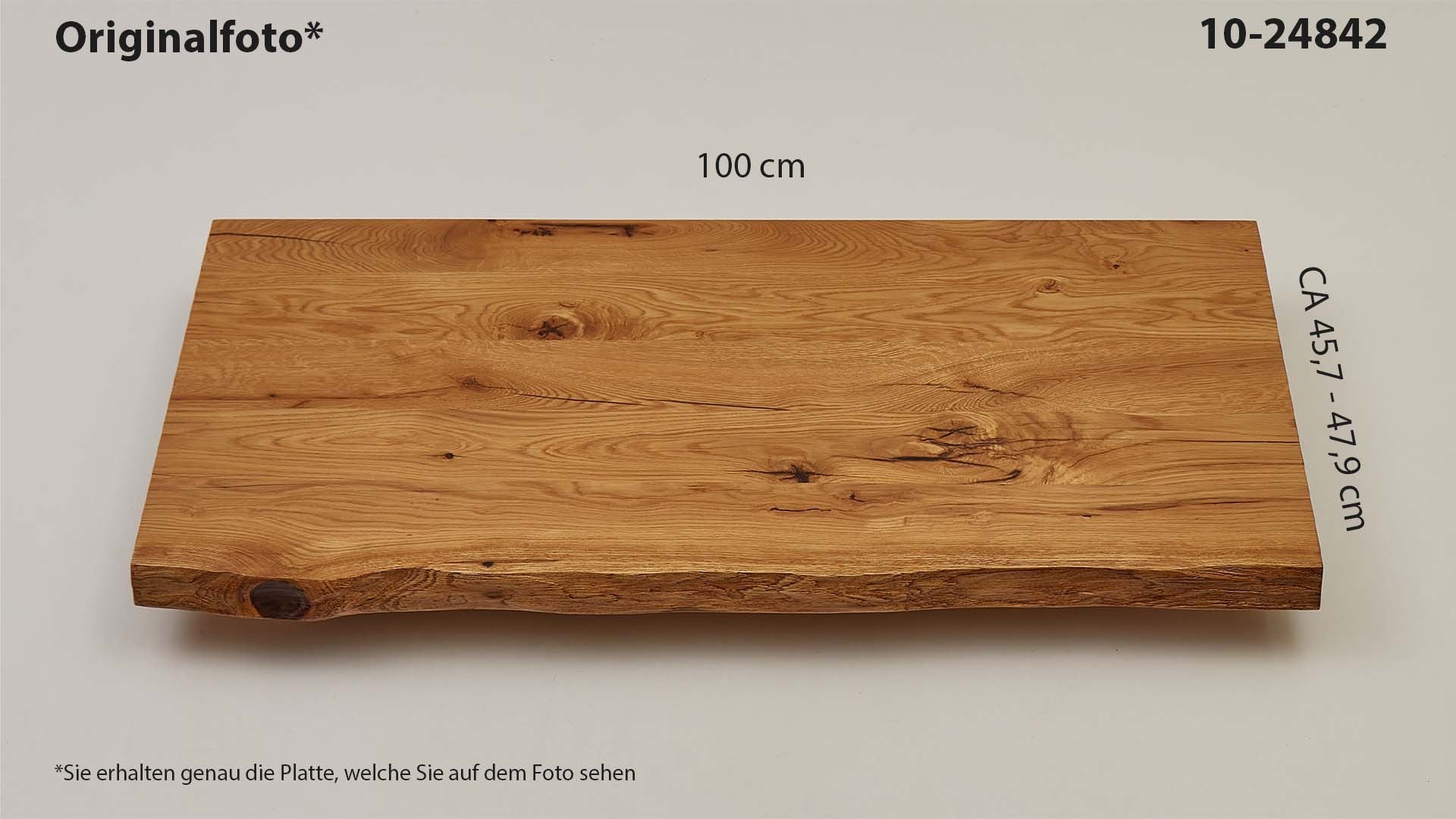 Eichenholz-Tischplatte Nummer 10-24842, Länge 100 cm cm, Breite ca. 45.7 cm–47.9 cm, mit gebürsteter Baumkante, geschliffen, 2 Schichten italienisches Öl, Äste und Risse mit Epoxidharz