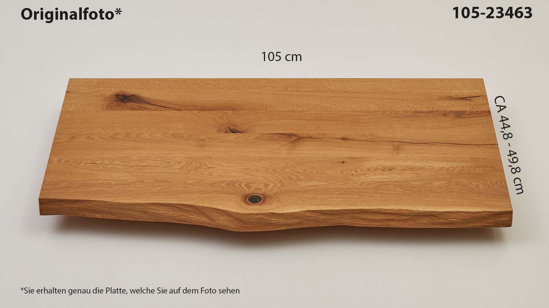 Eichenholz-Tischplatte Nummer 105-23463, Länge 105 cm cm, Breite ca. 44.8 cm–49.8 cm, mit gebürsteter Baumkante, geschliffen, 2 Schichten italienisches Öl, Äste und Risse mit Epoxidharz