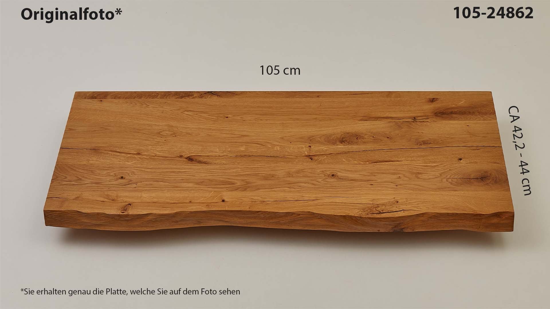 Eichenholz-Tischplatte Nummer 105-24862, Länge 105 cm cm, Breite ca. 42.2 cm–44 cm, mit gebürsteter Baumkante, geschliffen, 2 Schichten italienisches Öl, Äste und Risse mit Epoxidharz