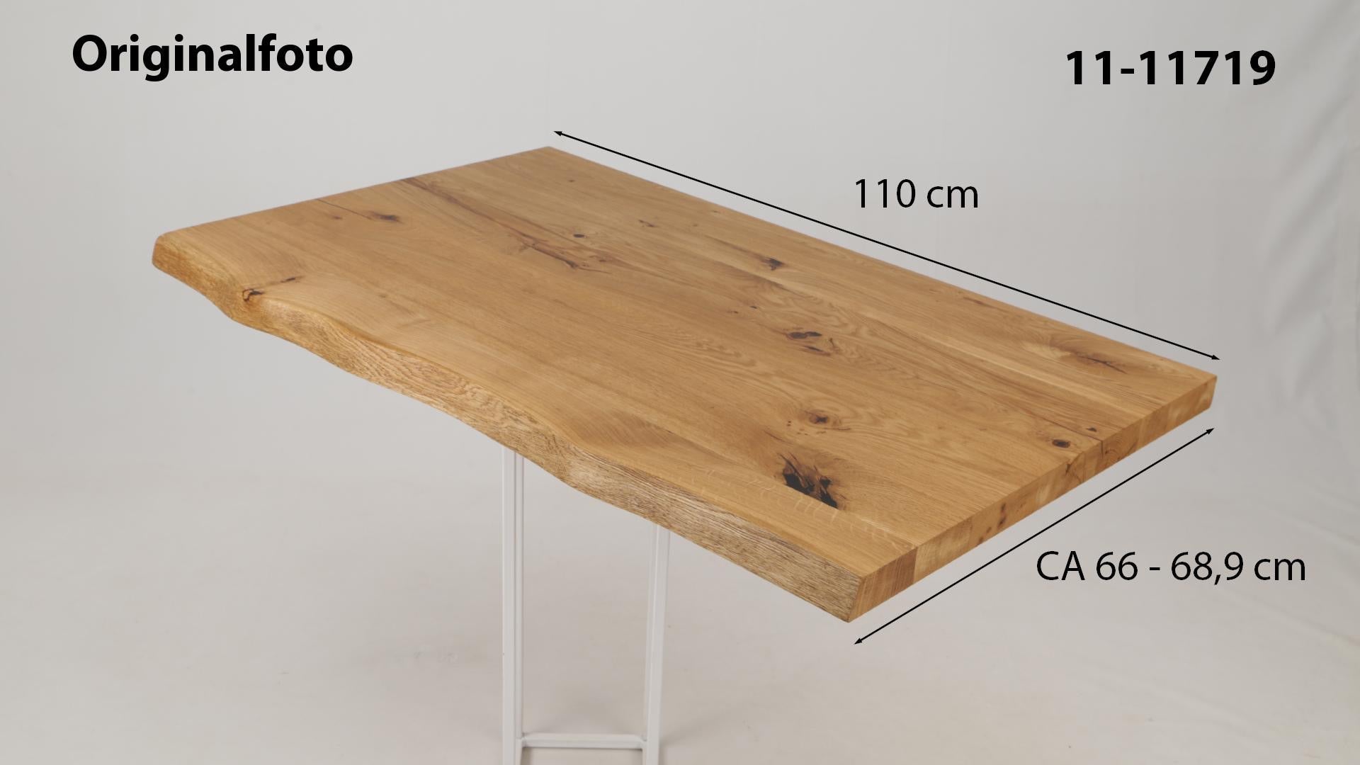 Eichenholz-Tischplatte Nummer 11-11719, Länge 110 cm cm, Breite ca. 66 cm–68.9 cm, mit gebürsteter Baumkante, geschliffen, 2 Schichten italienisches Öl, Äste und Risse mit Epoxidharz