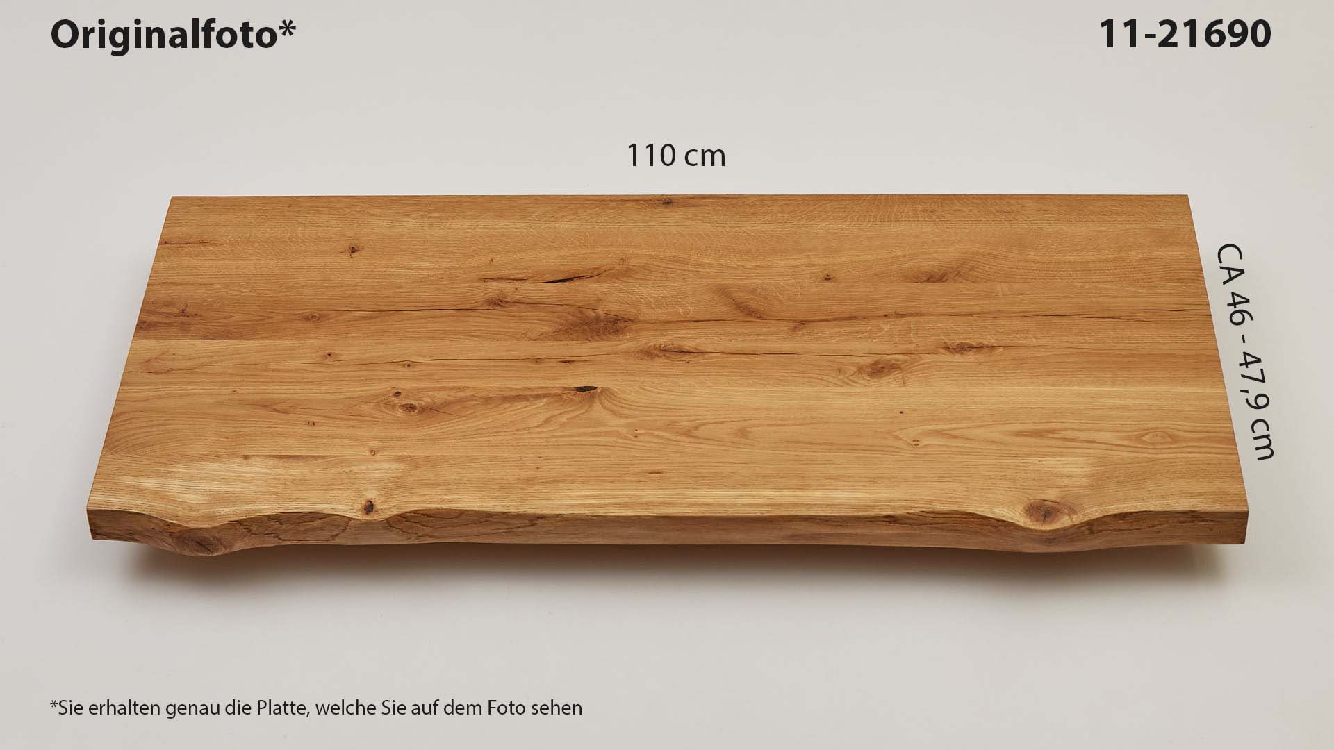 Eichenholz-Tischplatte Nummer 11-21690, Länge 110 cm cm, Breite ca. 46 cm–47.9 cm, mit gebürsteter Baumkante, geschliffen, 2 Schichten italienisches Öl, Äste und Risse mit Epoxidharz