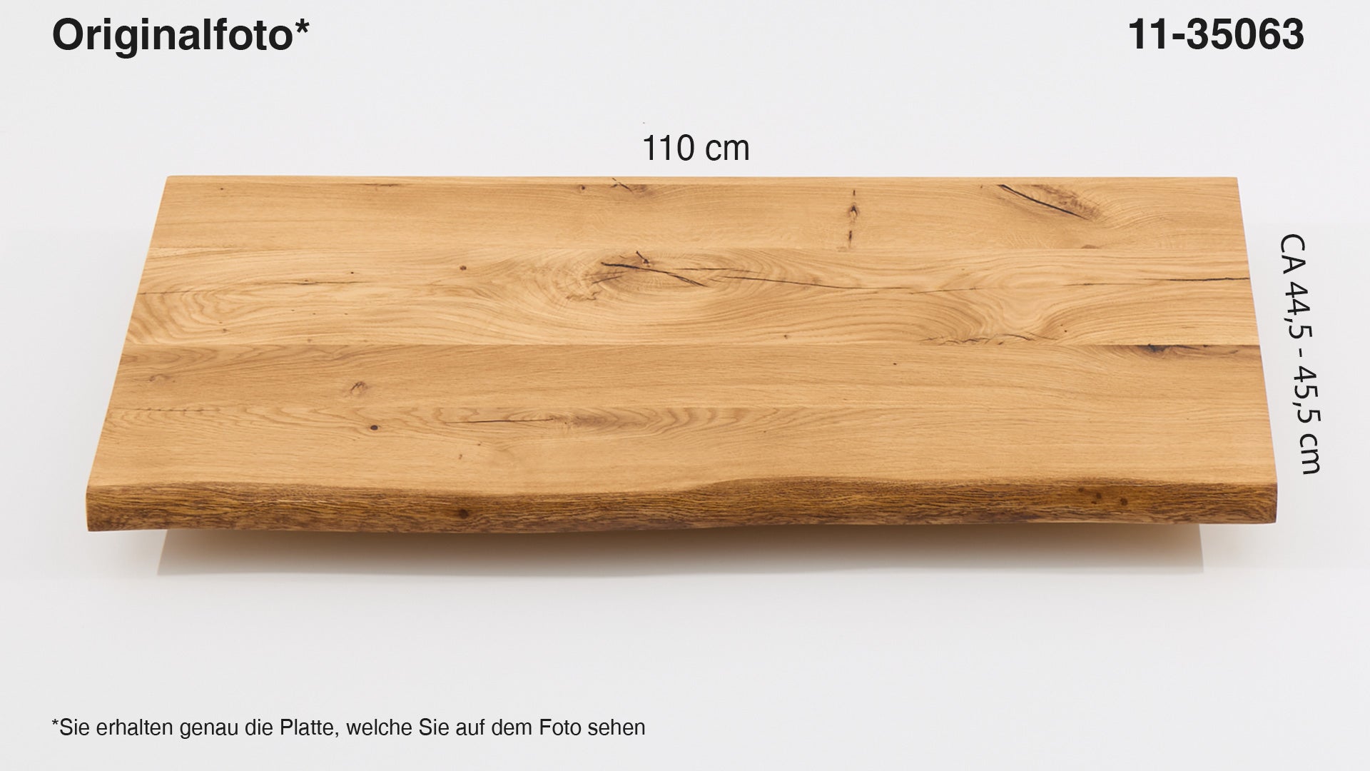 Eichenholz-Tischplatte Nummer 11-35063, Länge 110 cm cm, Breite ca. 44.5 cm–45.5 cm, mit gebürsteter Baumkante, geschliffen, 2 Schichten italienisches Öl, Äste und Risse mit Epoxidharz