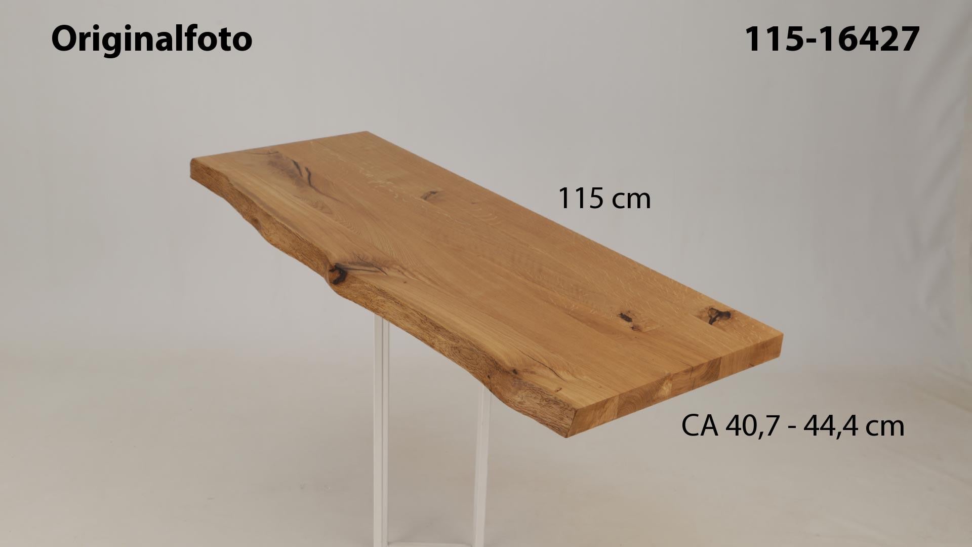 Eichenholz-Tischplatte Nummer 115-16427, Länge 115 cm cm, Breite ca. 40.7 cm–44.4 cm, mit gebürsteter Baumkante, geschliffen, 2 Schichten italienisches Öl, Äste und Risse mit Epoxidharz