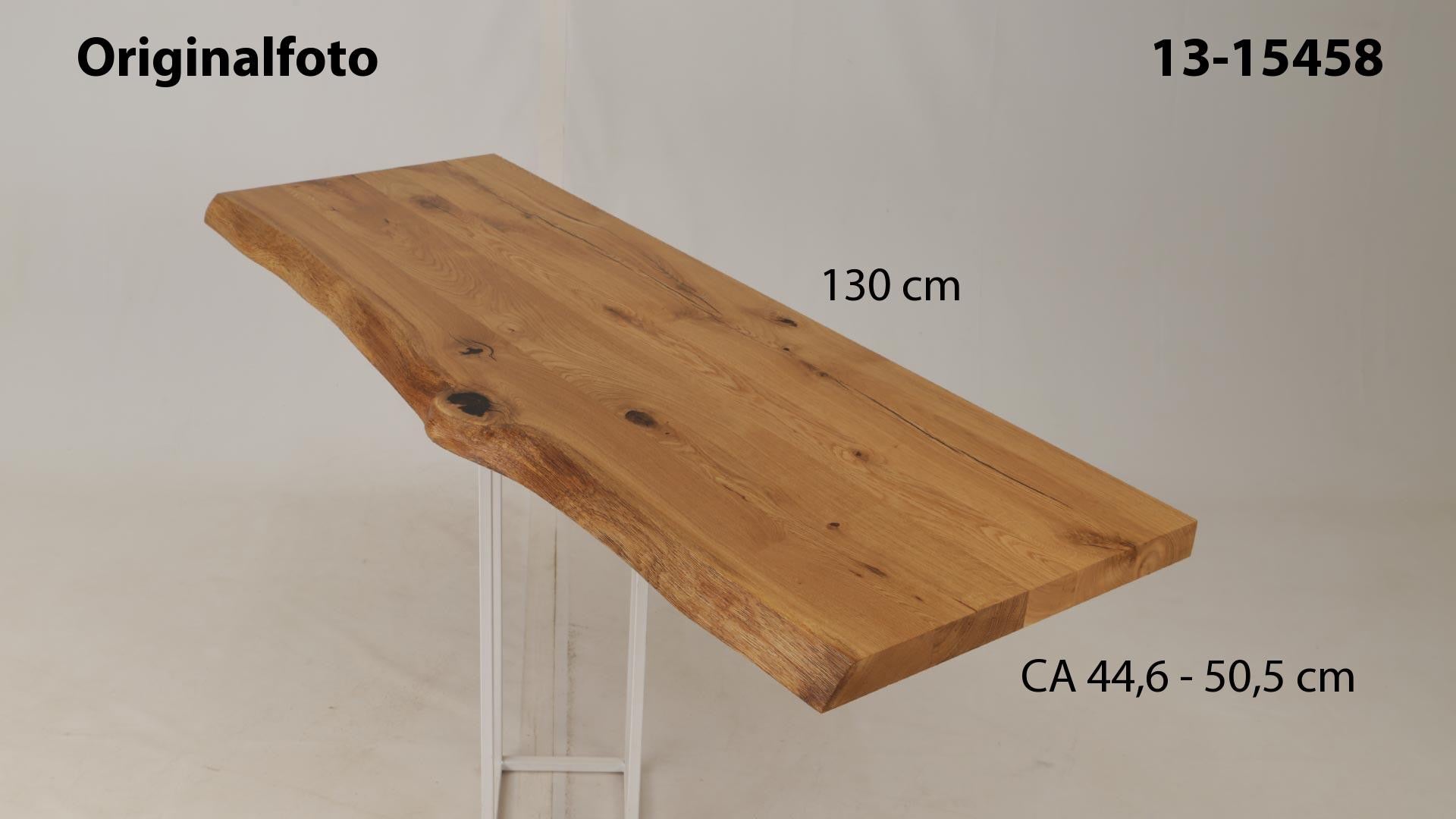 Eichenholz-Tischplatte Nummer 13-15458, Länge 130 cm cm, Breite ca. 44.6 cm–50.5 cm, mit gebürsteter Baumkante, geschliffen, 2 Schichten italienisches Öl, Äste und Risse mit Epoxidharz
