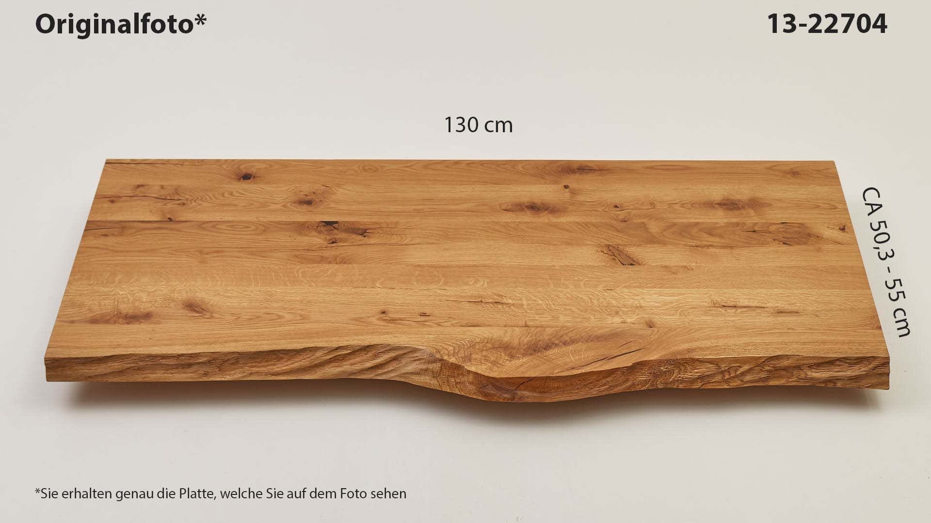 Eichenholz-Tischplatte Nummer 13-22704, Länge 130 cm cm, Breite ca. 50.3 cm–55 cm, mit gebürsteter Baumkante, geschliffen, 2 Schichten italienisches Öl, Äste und Risse mit Epoxidharz