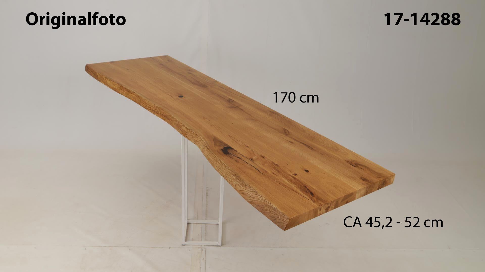 Eichenholz-Tischplatte Nummer 17-14288, Länge 170 cm cm, Breite ca. 45.2 cm–52 cm, mit gebürsteter Baumkante, geschliffen, 2 Schichten italienisches Öl, Äste und Risse mit Epoxidharz