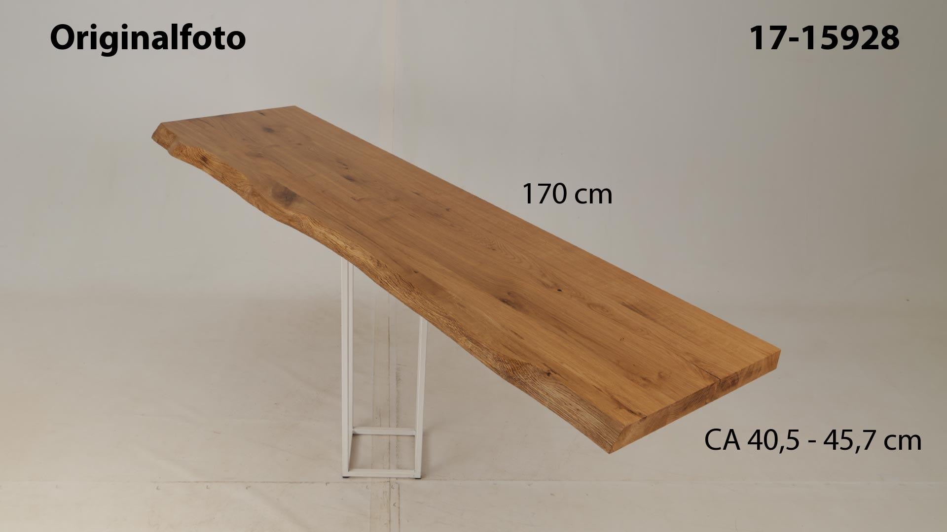Eichenholz-Tischplatte Nummer 17-15928, Länge 170 cm cm, Breite ca. 40.5 cm–45.7 cm, mit gebürsteter Baumkante, geschliffen, 2 Schichten italienisches Öl, Äste und Risse mit Epoxidharz