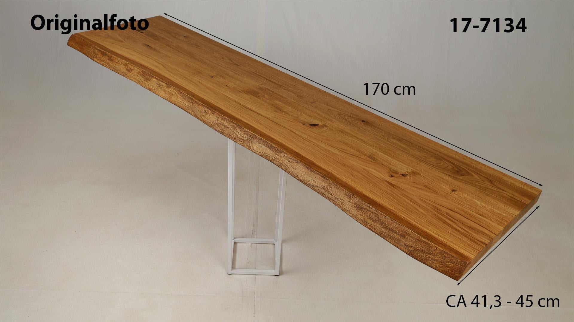 Eichenholz-Tischplatte Nummer 17-7134, Länge 170 cm cm, Breite ca. 41.3 cm–45.0 cm, mit gebürsteter Baumkante, geschliffen, 2 Schichten italienisches Öl, Äste und Risse mit Epoxidharz