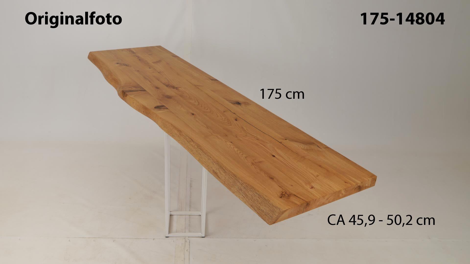 Eichenholz-Tischplatte Nummer 175-14804, Länge 175 cm cm, Breite ca. 45.9 cm–50.2 cm, mit gebürsteter Baumkante, geschliffen, 2 Schichten italienisches Öl, Äste und Risse mit Epoxidharz