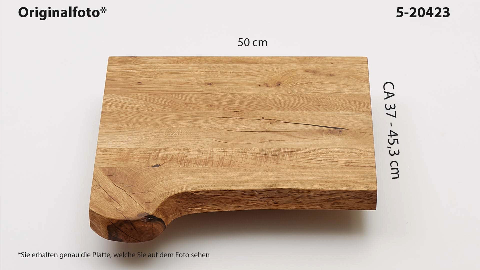 Eichenholz-Tischplatte Nummer 5-20423, Länge 50 cm cm, Breite ca. 37 cm–45.3 cm, mit gebürsteter Baumkante, geschliffen, 2 Schichten italienisches Öl, Äste und Risse mit Epoxidharz