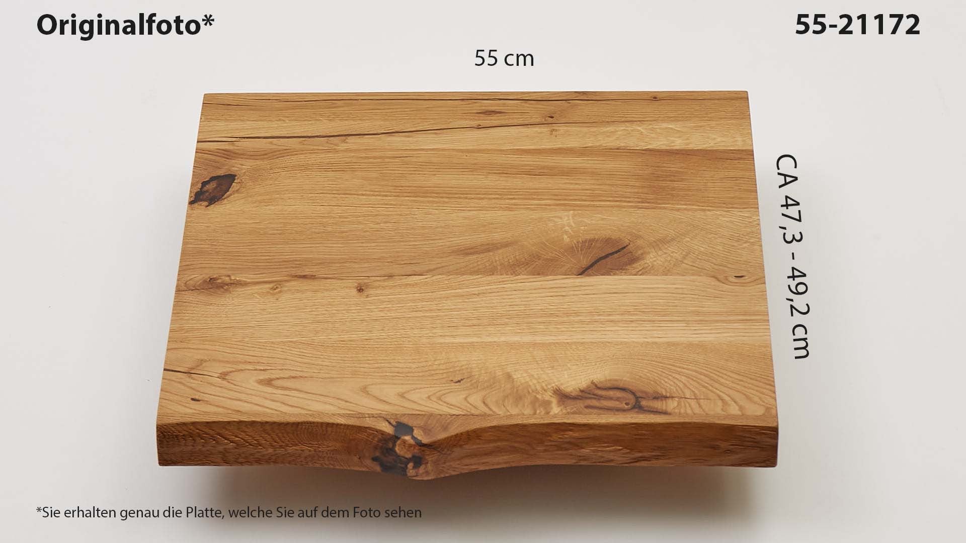 Eichenholz-Tischplatte Nummer 55-21172, Länge 55 cm cm, Breite ca. 47.3 cm–49.2 cm, mit gebürsteter Baumkante, geschliffen, 2 Schichten italienisches Öl, Äste und Risse mit Epoxidharz