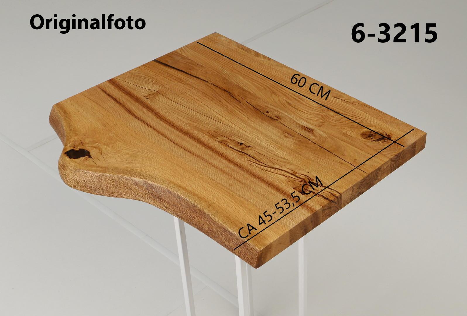 Eichenholz-Tischplatte Nummer 6-3215, Länge 60 cm cm, Breite ca. 45 cm–53.5 cm, mit gebürsteter Baumkante, geschliffen, 2 Schichten italienisches Öl, Äste und Risse mit Epoxidharz