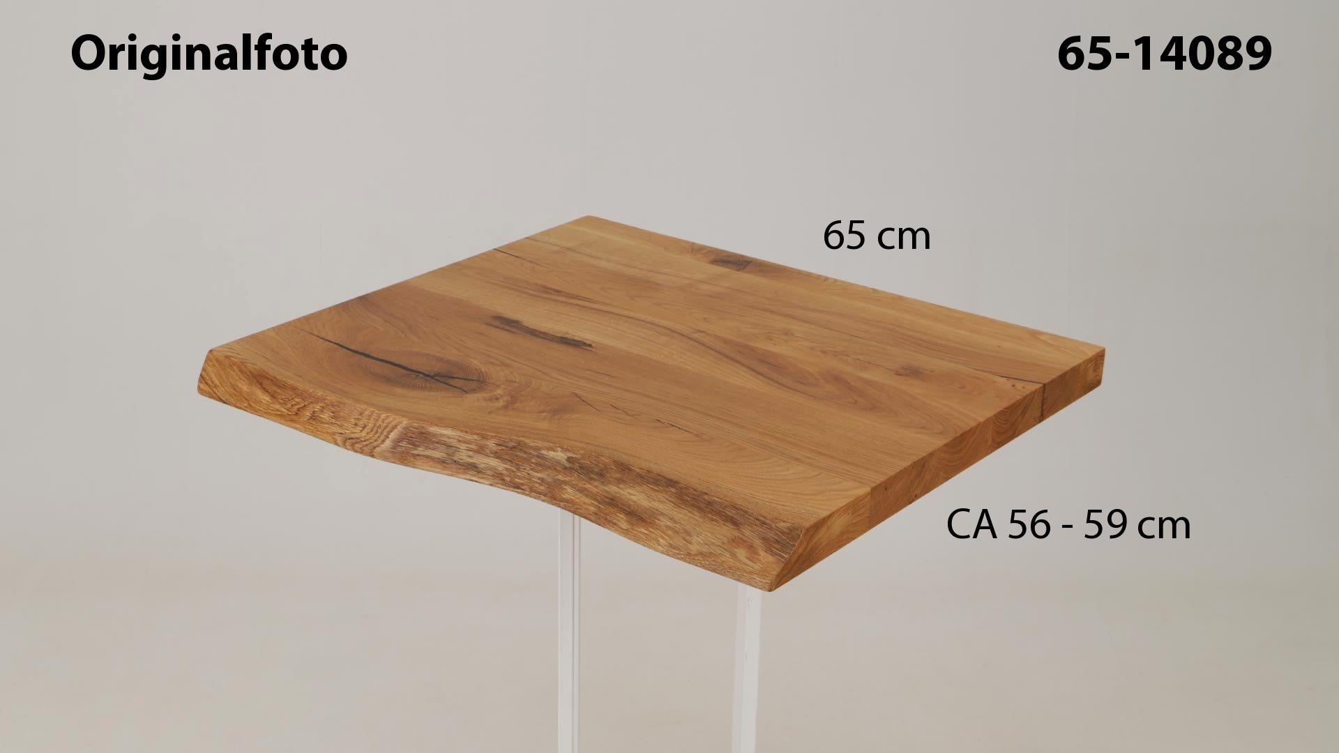 Eichenholz-Tischplatte Nummer 65-14089, Länge 65 cm cm, Breite ca. 56 cm–59 cm, mit gebürsteter Baumkante, geschliffen, 2 Schichten italienisches Öl, Äste und Risse mit Epoxidharz