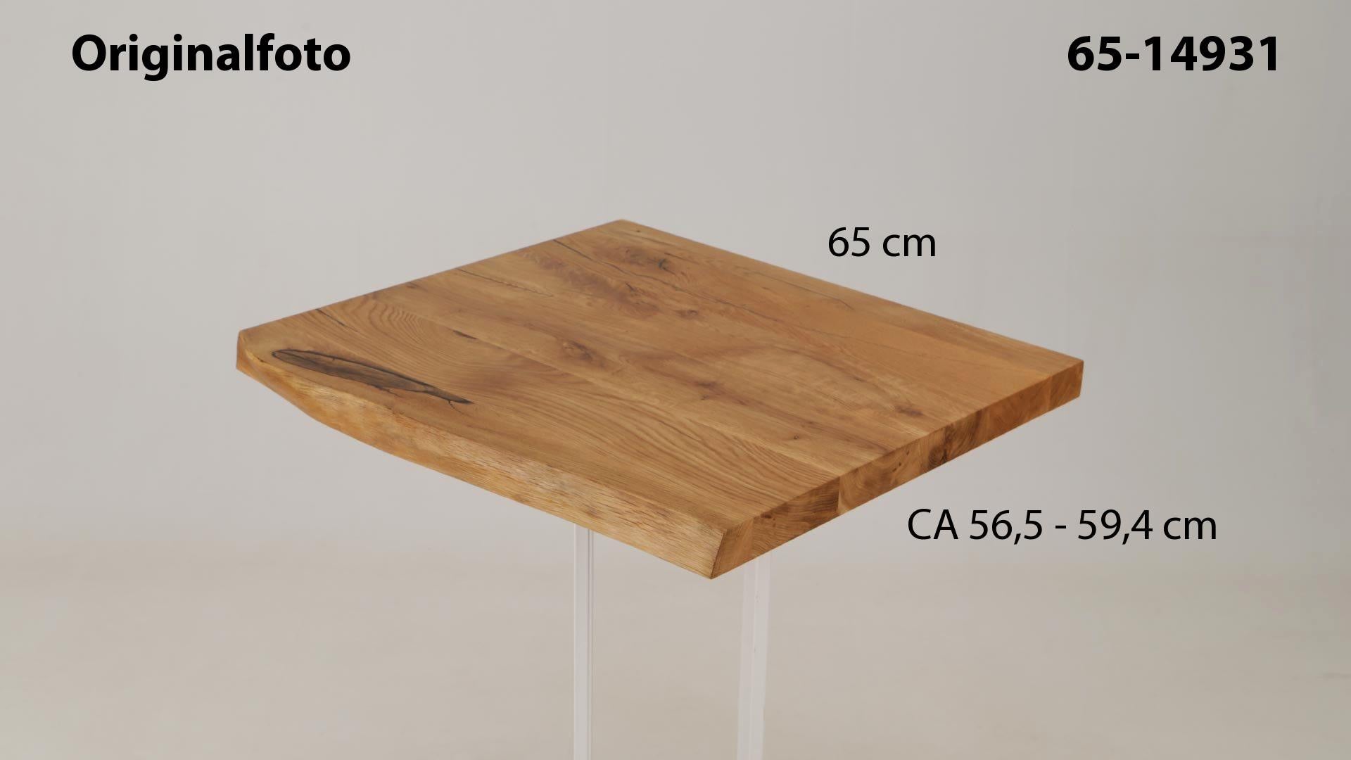 Eichenholz-Tischplatte Nummer 65-14931, Länge 65 cm cm, Breite ca. 56.5 cm–59.4 cm, mit gebürsteter Baumkante, geschliffen, 2 Schichten italienisches Öl, Äste und Risse mit Epoxidharz