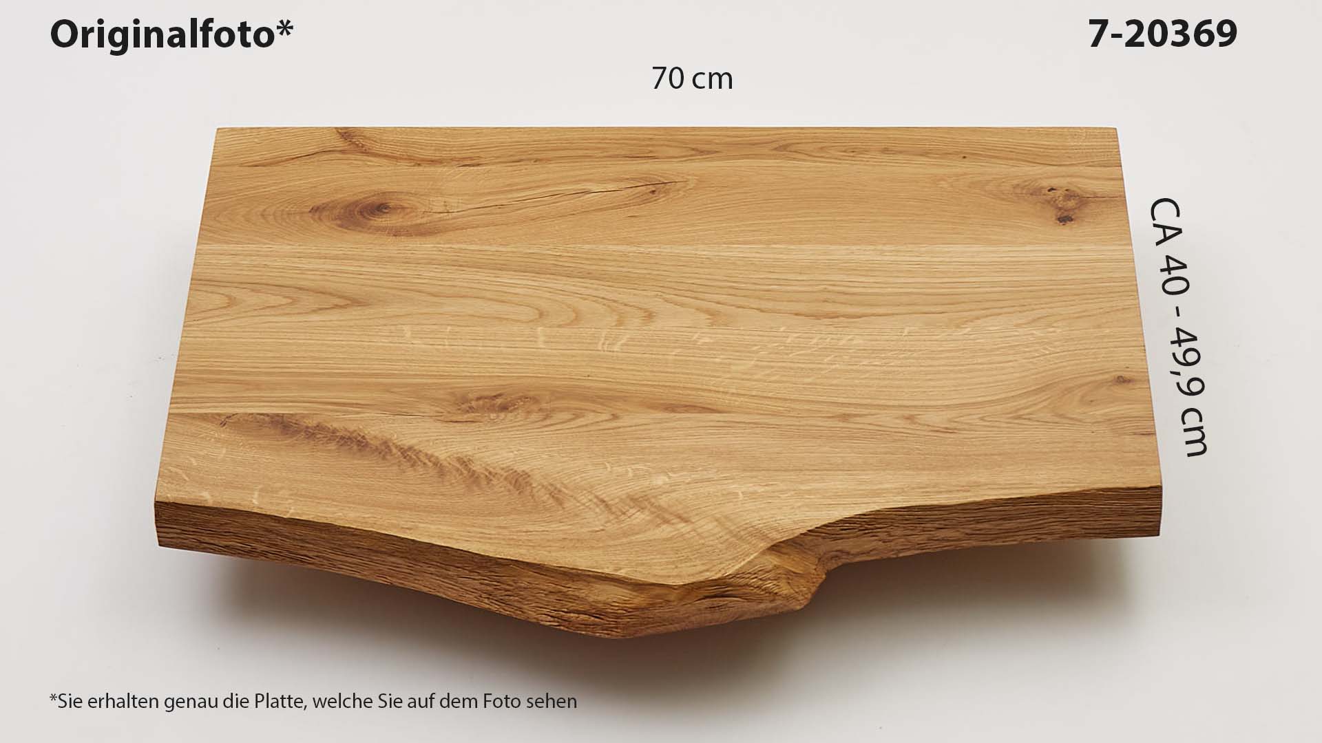 Eichenholz-Tischplatte Nummer 7-20369, Länge 70 cm cm, Breite ca. 40 cm–49.9 cm, mit gebürsteter Baumkante, geschliffen, 2 Schichten italienisches Öl, Äste und Risse mit Epoxidharz