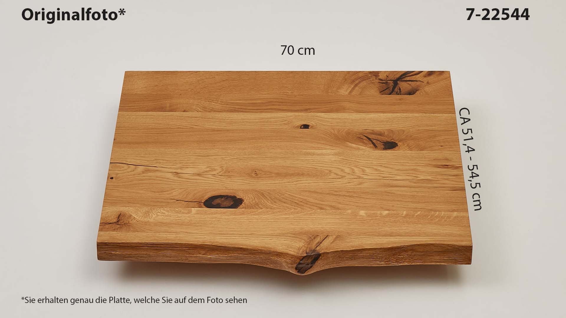 Eichenholz-Tischplatte Nummer 7-22544, Länge 70 cm cm, Breite ca. 51.4 cm–54.5 cm, mit gebürsteter Baumkante, geschliffen, 2 Schichten italienisches Öl, Äste und Risse mit Epoxidharz