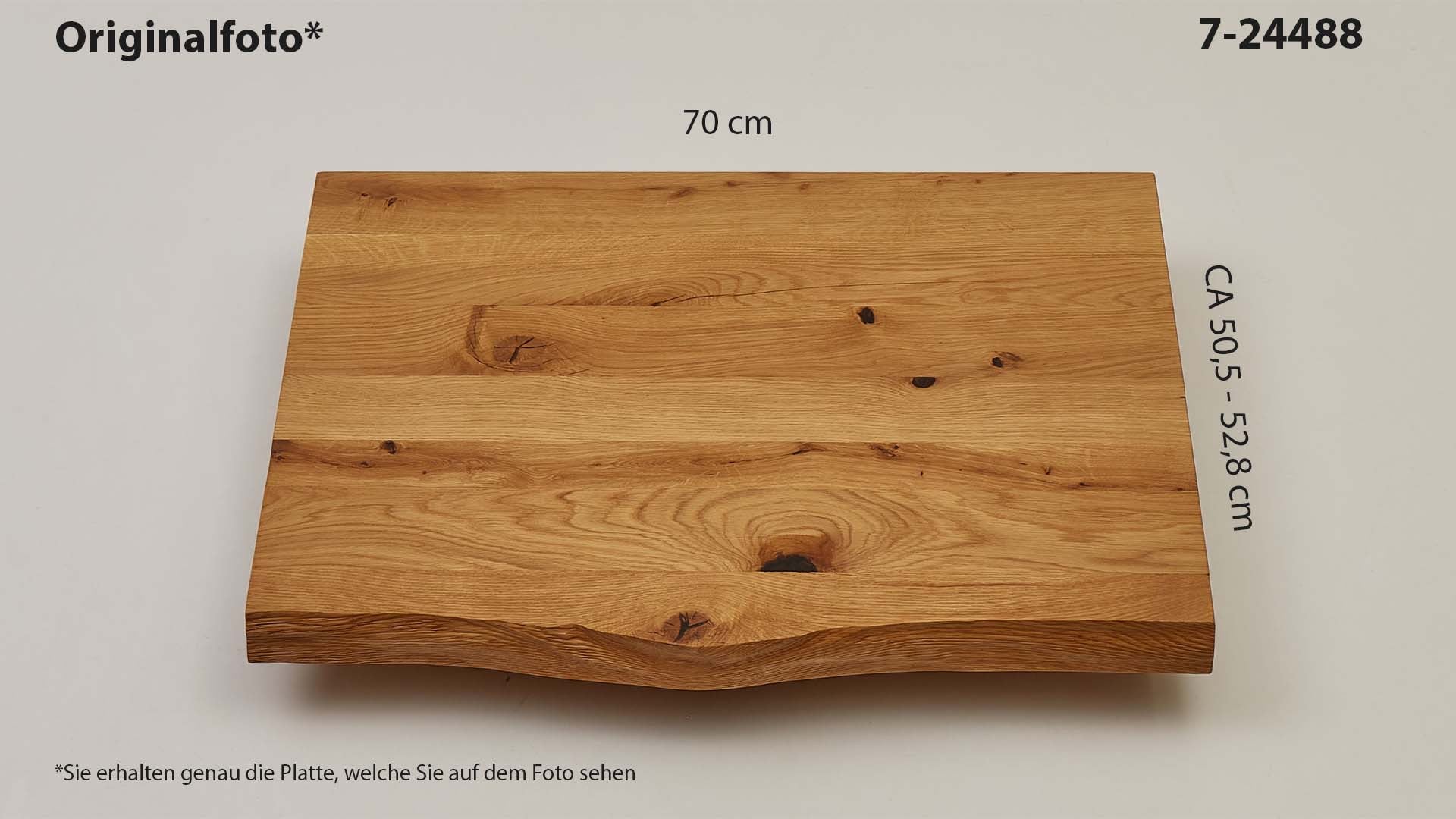 Eichenholz-Tischplatte Nummer 7-24488, Länge 70 cm cm, Breite ca. 50.5 cm–52.8 cm, mit gebürsteter Baumkante, geschliffen, 2 Schichten italienisches Öl, Äste und Risse mit Epoxidharz