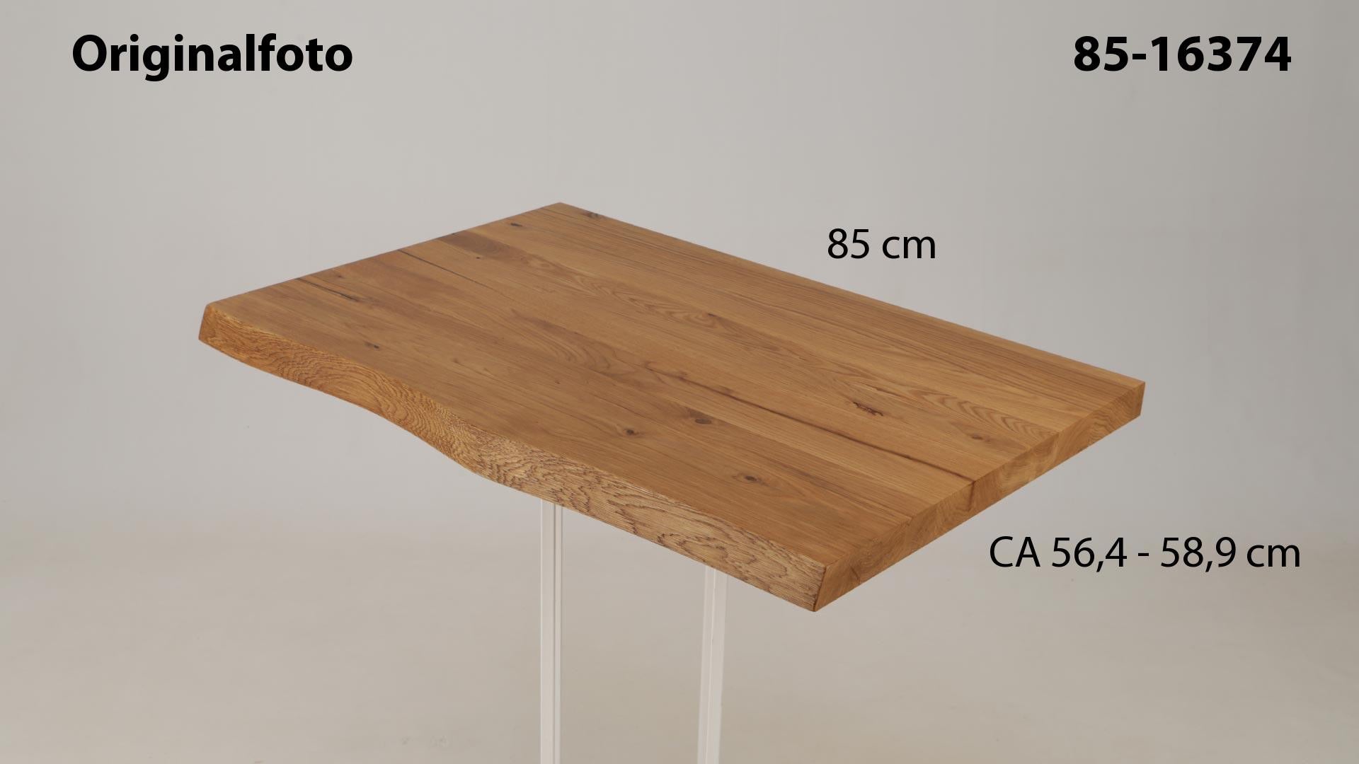 Eichenholz-Tischplatte Nummer 85-16374, Länge 85 cm cm, Breite ca. 56.4 cm–58.9 cm, mit gebürsteter Baumkante, geschliffen, 2 Schichten italienisches Öl, Äste und Risse mit Epoxidharz