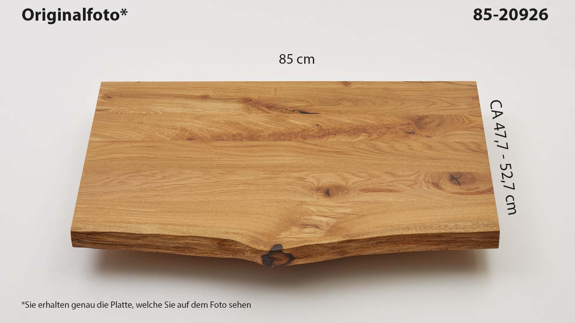 Eichenholz-Tischplatte Nummer 85-20926, Länge 85 cm cm, Breite ca. 47.7 cm–52.7 cm, mit gebürsteter Baumkante, geschliffen, 2 Schichten italienisches Öl, Äste und Risse mit Epoxidharz