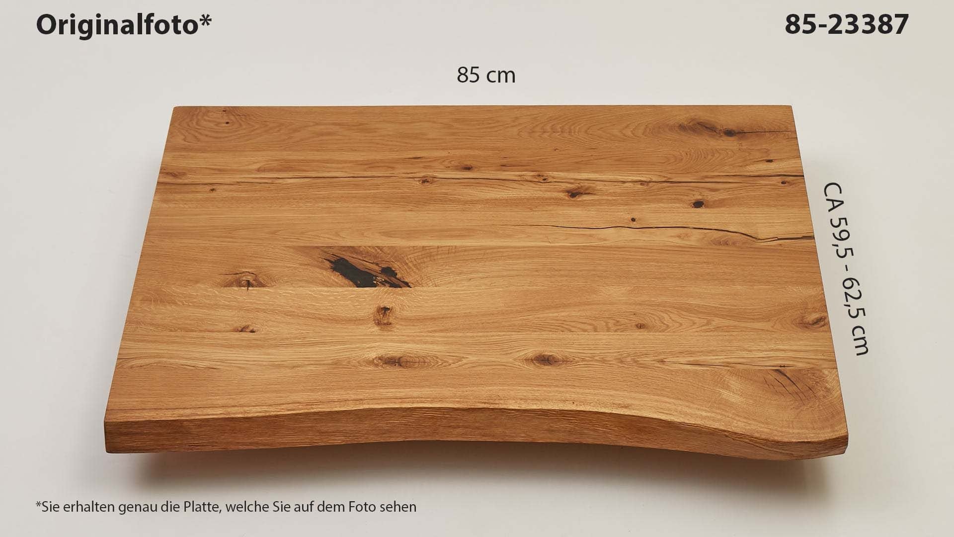 Eichenholz-Tischplatte Nummer 85-23387, Länge 85 cm cm, Breite ca. 59.5 cm–62.5 cm, mit gebürsteter Baumkante, geschliffen, 2 Schichten italienisches Öl, Äste und Risse mit Epoxidharz
