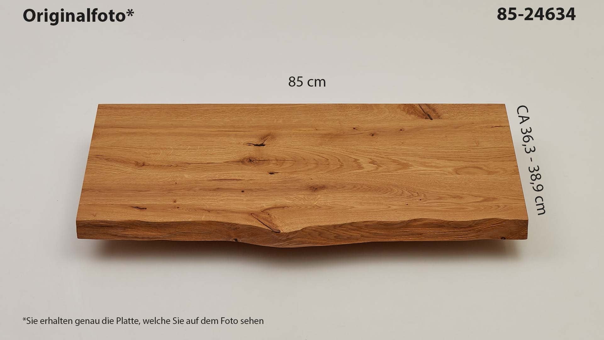 Eichenholz-Tischplatte Nummer 85-24634, Länge 85 cm cm, Breite ca. 36.3 cm–38.9 cm, mit gebürsteter Baumkante, geschliffen, 2 Schichten italienisches Öl, Äste und Risse mit Epoxidharz