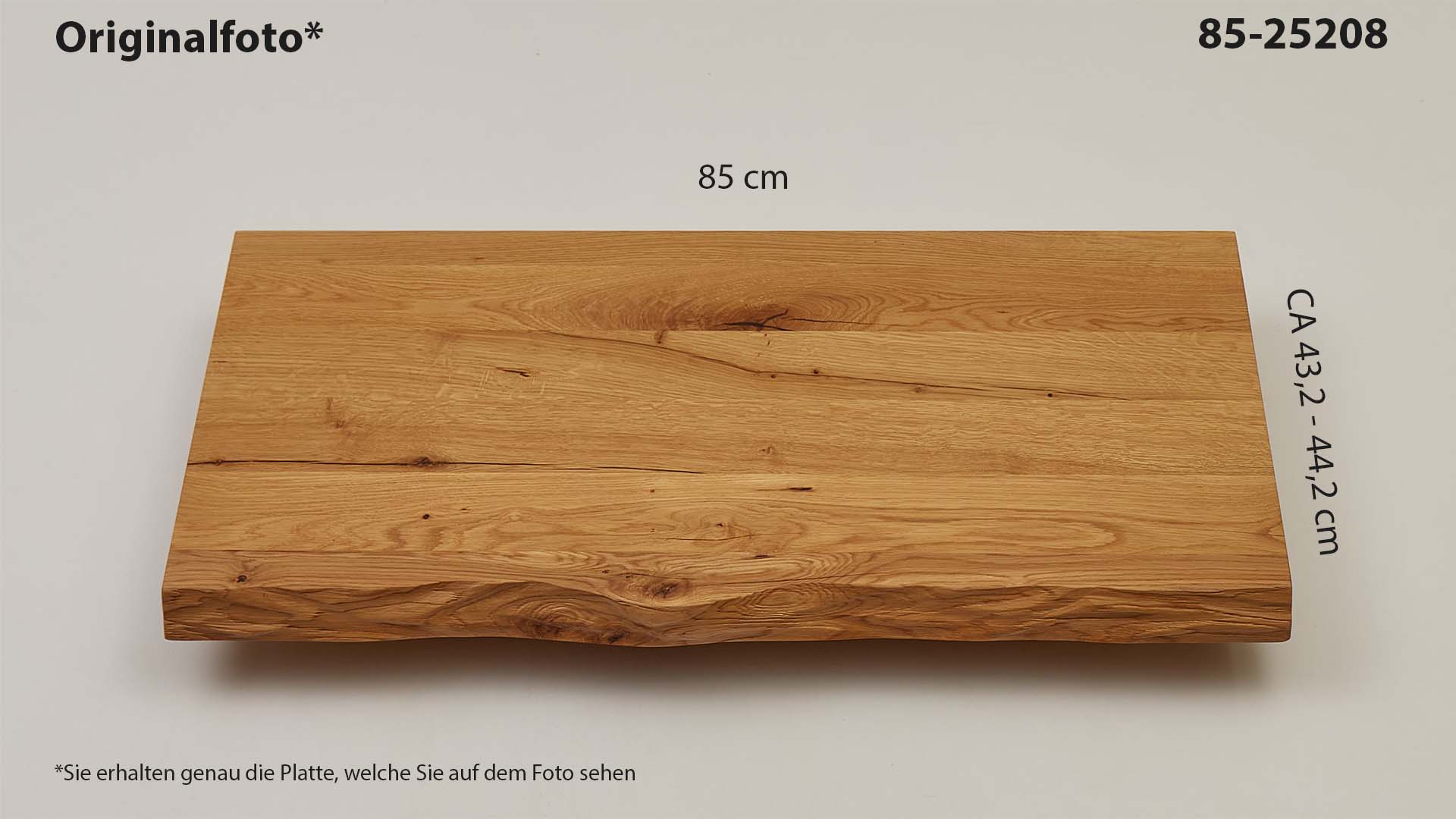 Eichenholz-Tischplatte Nummer 85-25208, Länge 85 cm cm, Breite ca. 43.2 cm–44.2 cm, mit gebürsteter Baumkante, geschliffen, 2 Schichten italienisches Öl, Äste und Risse mit Epoxidharz