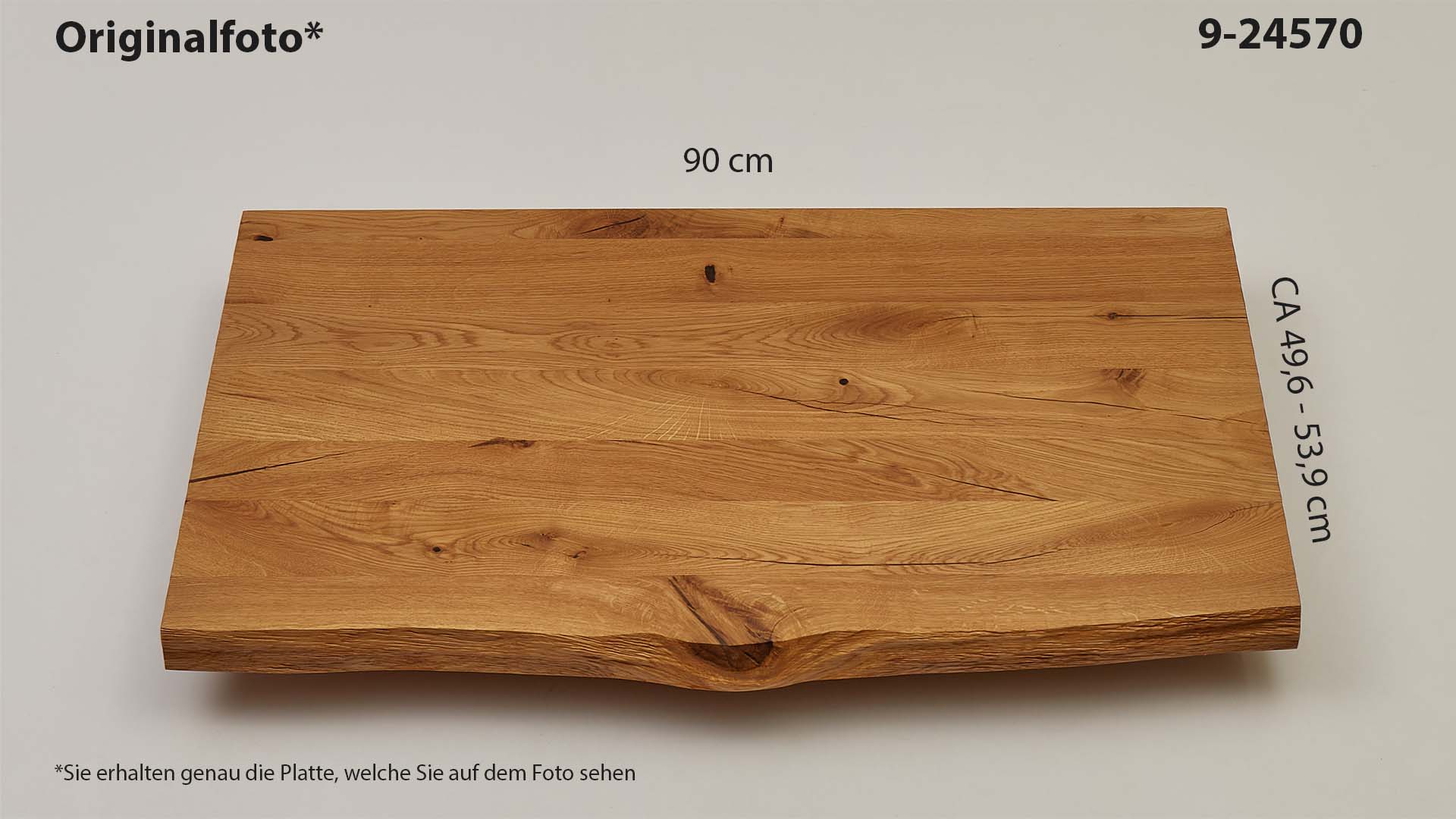 Eichenholz-Tischplatte Nummer 9-24570, Länge 90 cm cm, Breite ca. 49.6 cm–53.9 cm, mit gebürsteter Baumkante, geschliffen, 2 Schichten italienisches Öl, Äste und Risse mit Epoxidharz