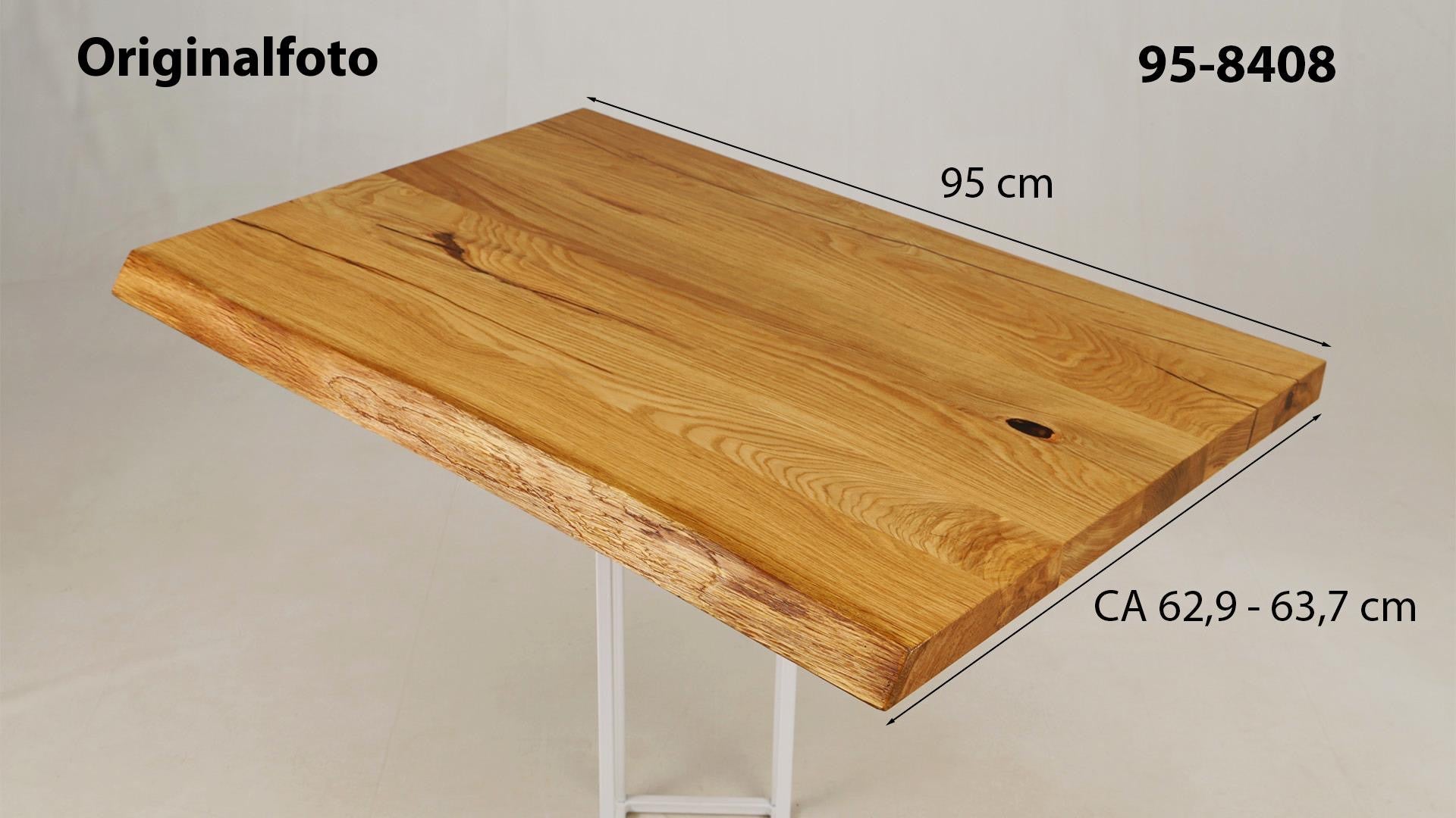 Eichenholz-Tischplatte Nummer 95-8408, Länge 95 cm cm, Breite ca. 62.9 cm–63.7 cm, mit gebürsteter Baumkante, geschliffen, 2 Schichten italienisches Öl, Äste und Risse mit Epoxidharz
