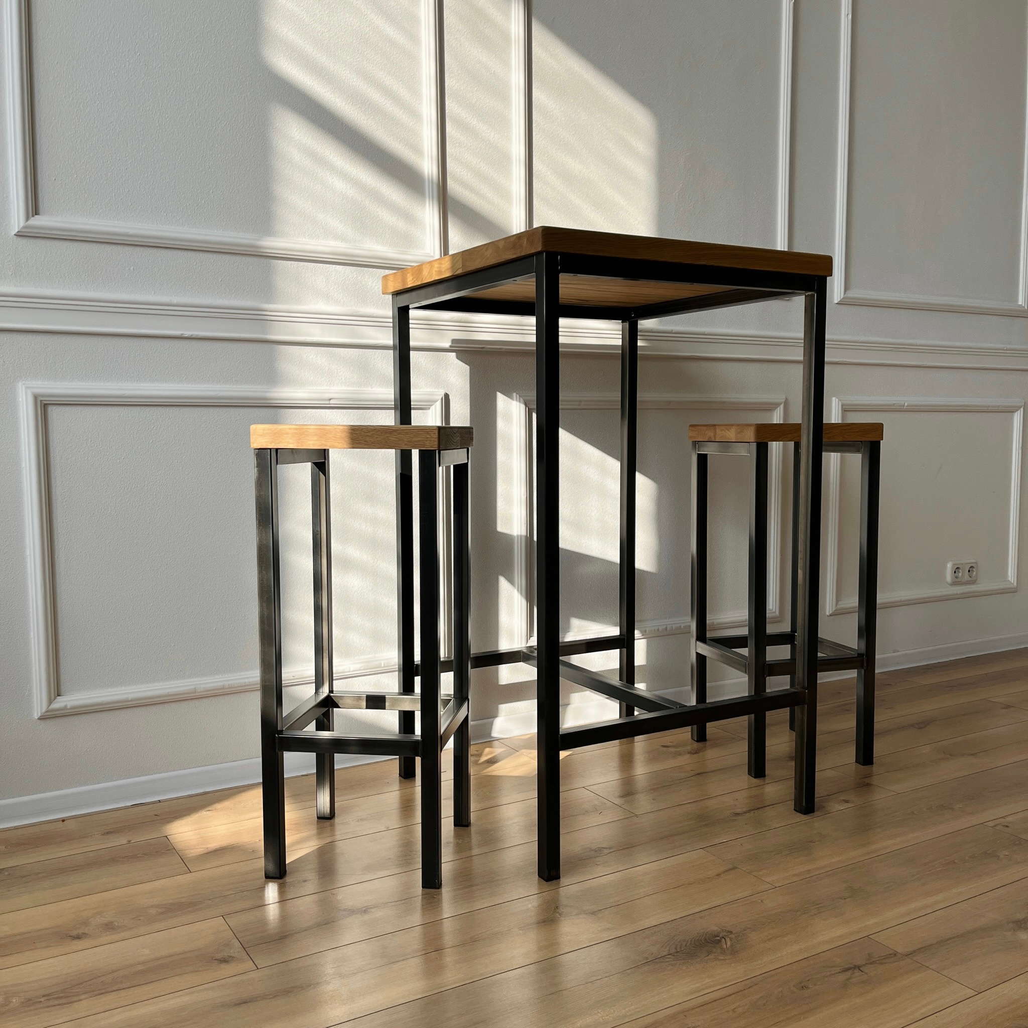 Bar-Set Stehtisch 66cm und 2 Stühle